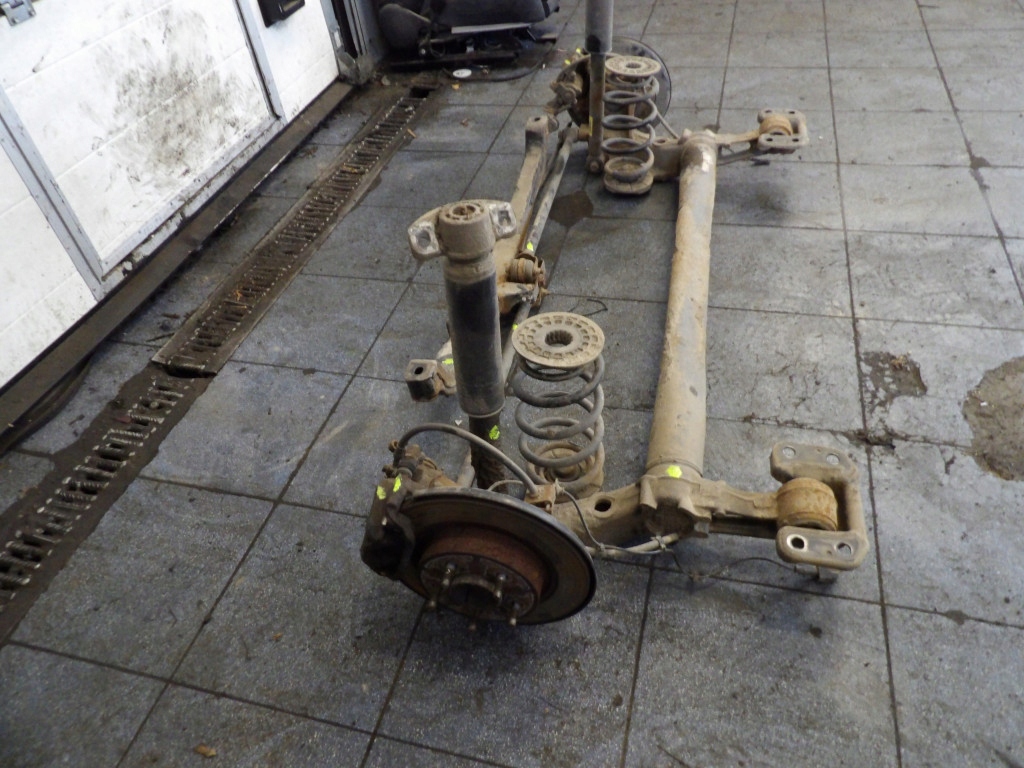 OPEL ASTRA J HB 5D axis rear sider