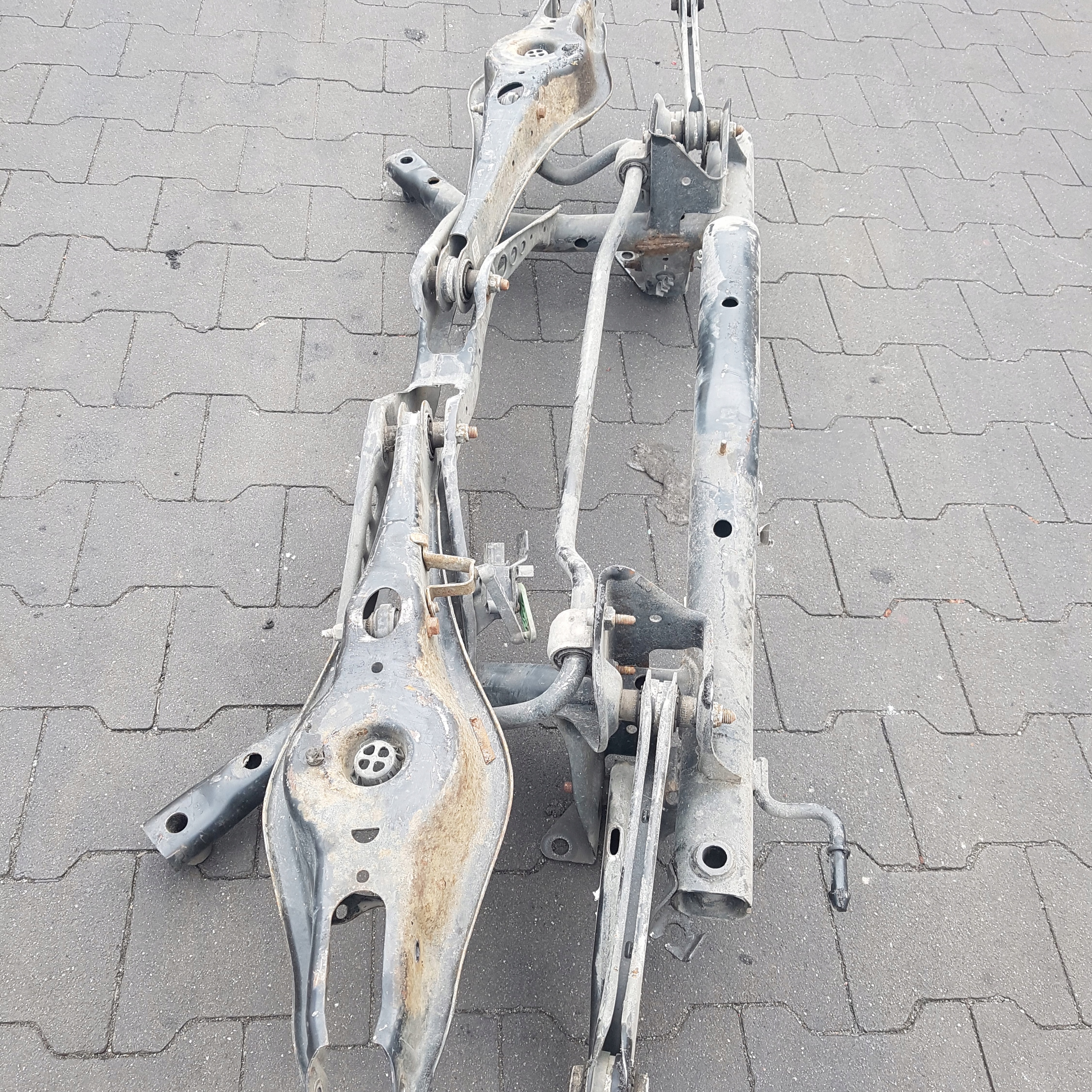 axle beam subframe springing rear part VOLKSWAGEN GOLF 7
