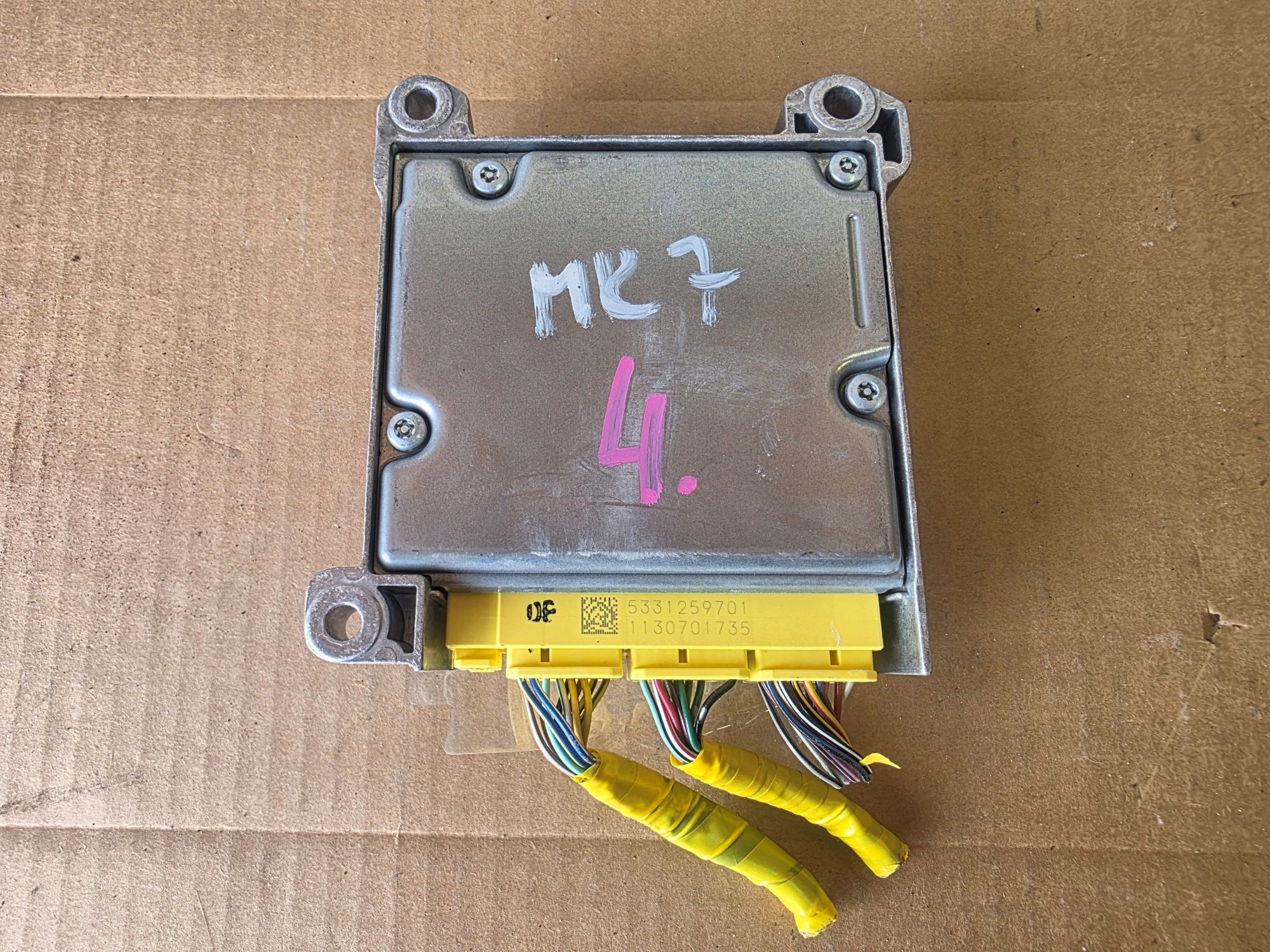 Блок airbag suzuki SWIFT MK7 38910-68L01