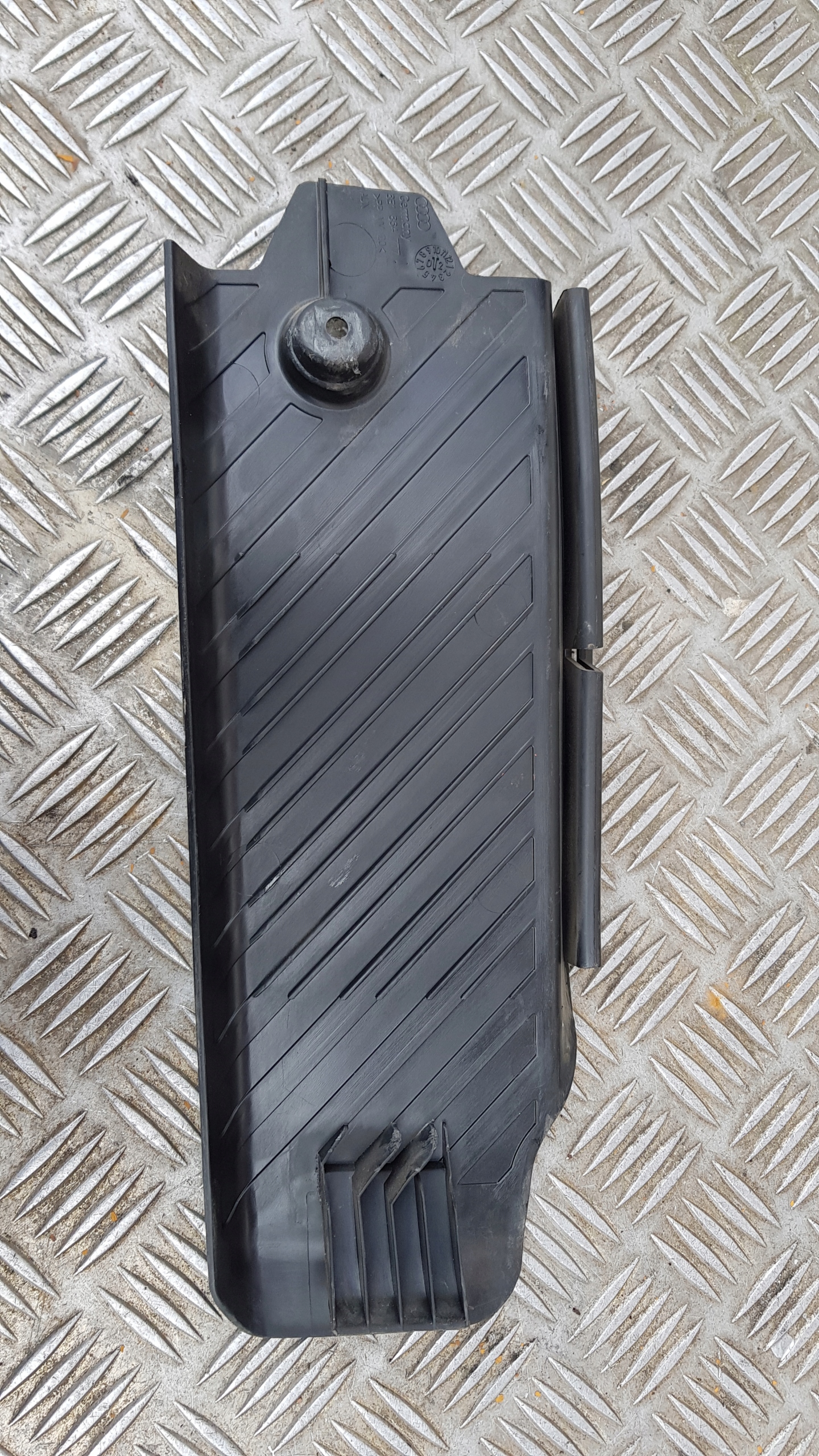 AUDI A4 B6 PODSTOPNICA running board 8e1864777 black