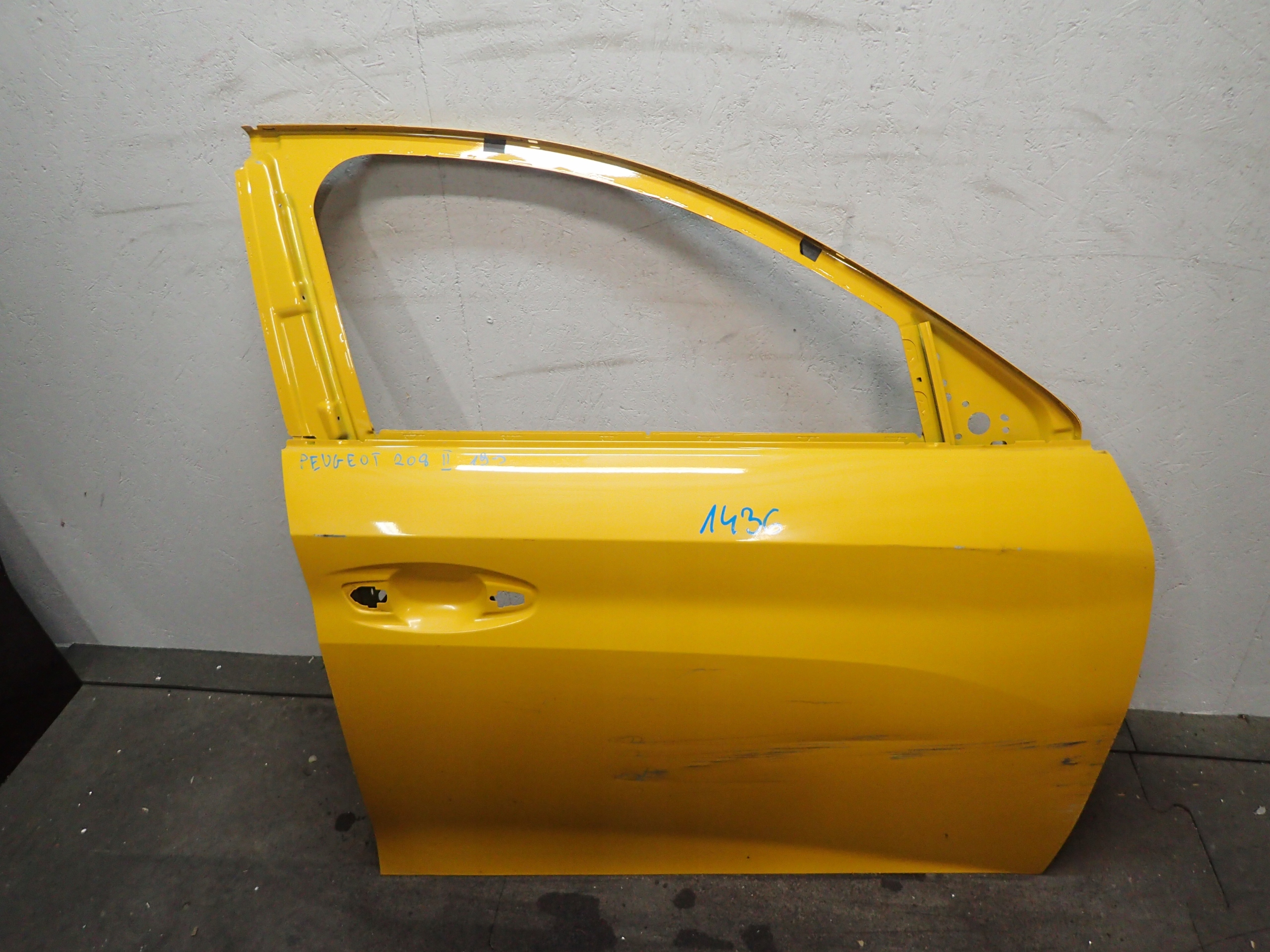 DOOR FRONT RIGHT PEUGEOT 208 II 2 19