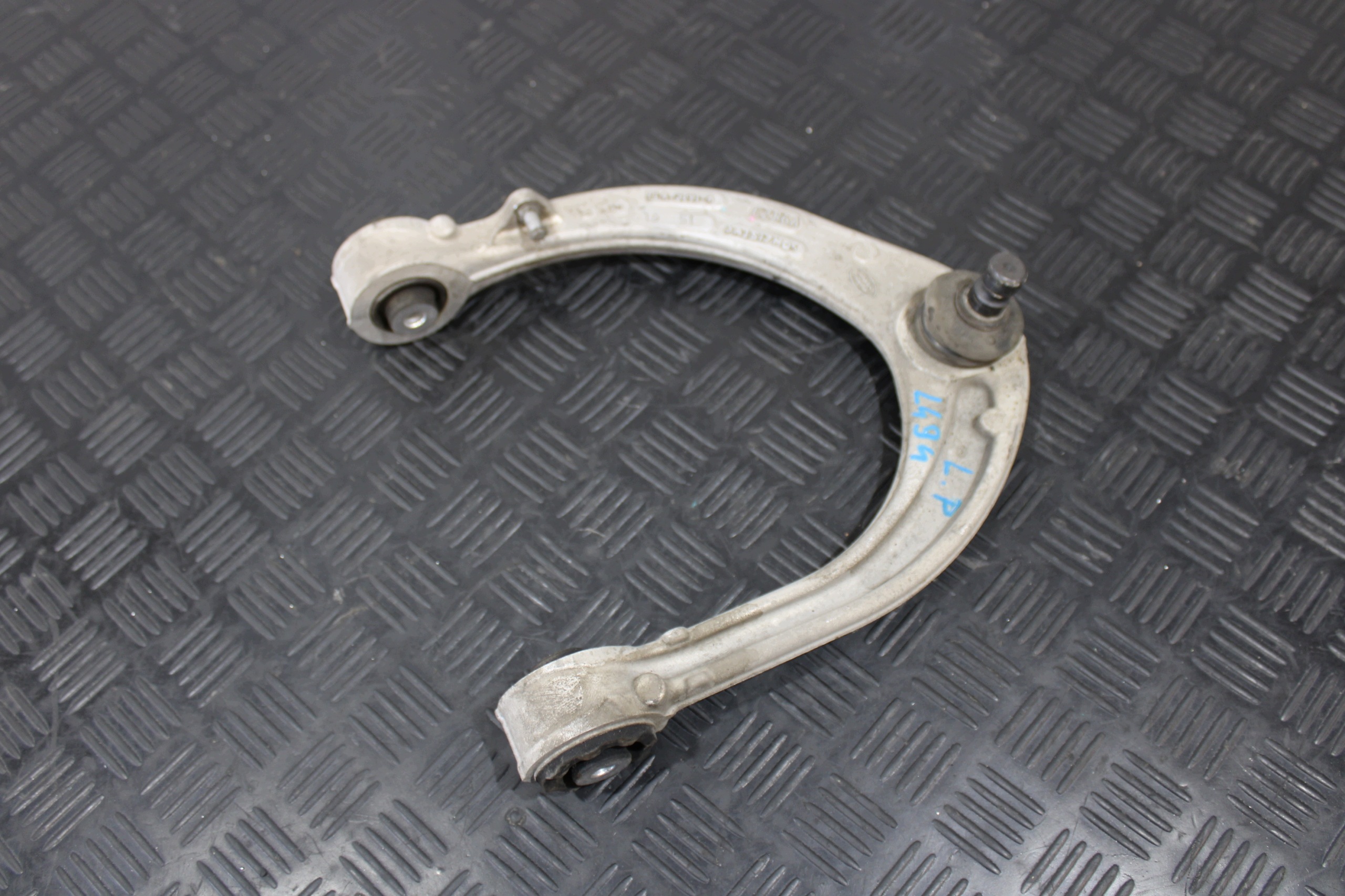 arm left front upper PLA-3091-A LAND RANGE ROVER SPORT II 2 L494