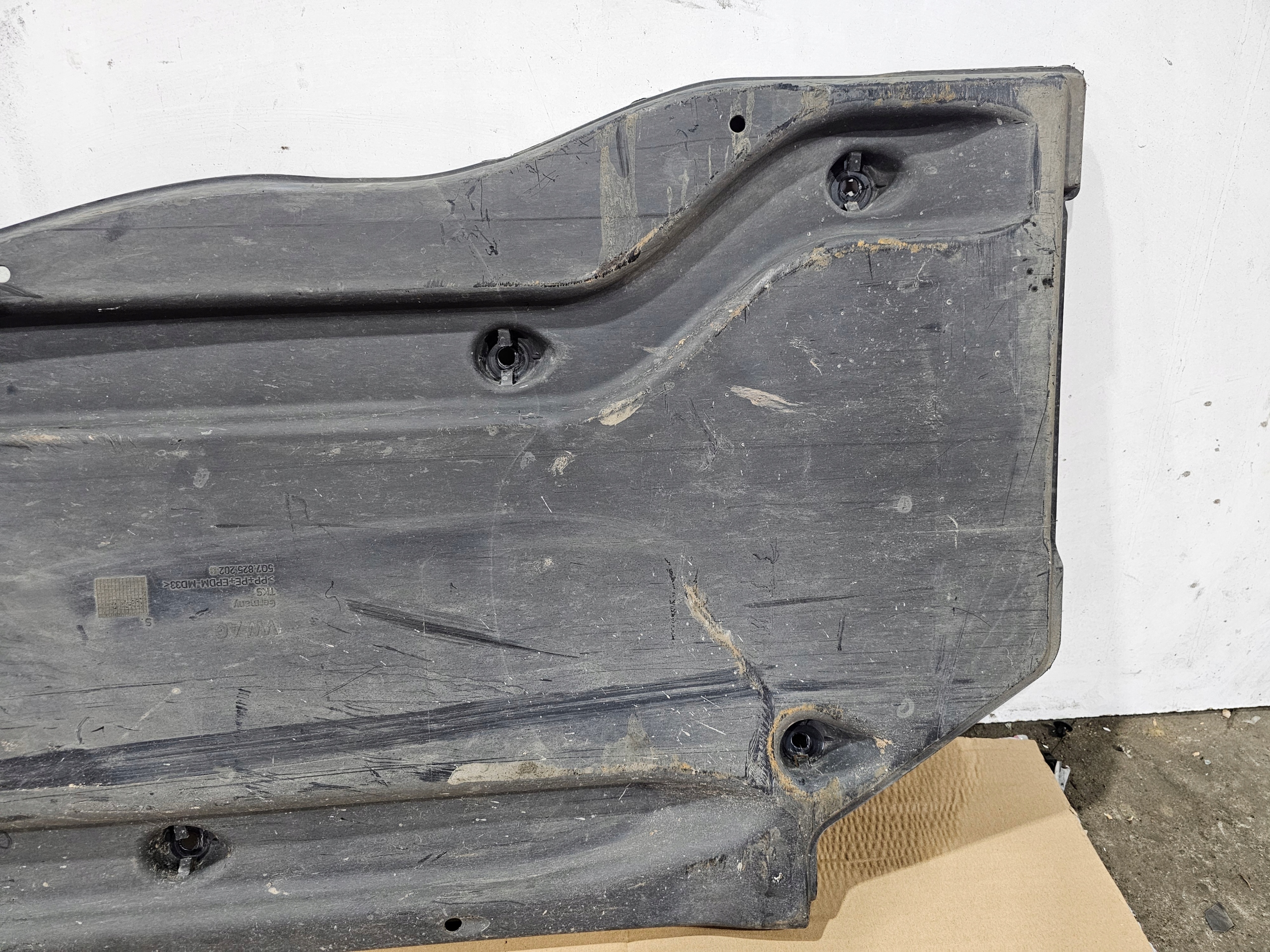 Blende Abdeckung abdeckung Unterfahrschutz rechts AUDI A3 8V CABRIO 5Q7825202B