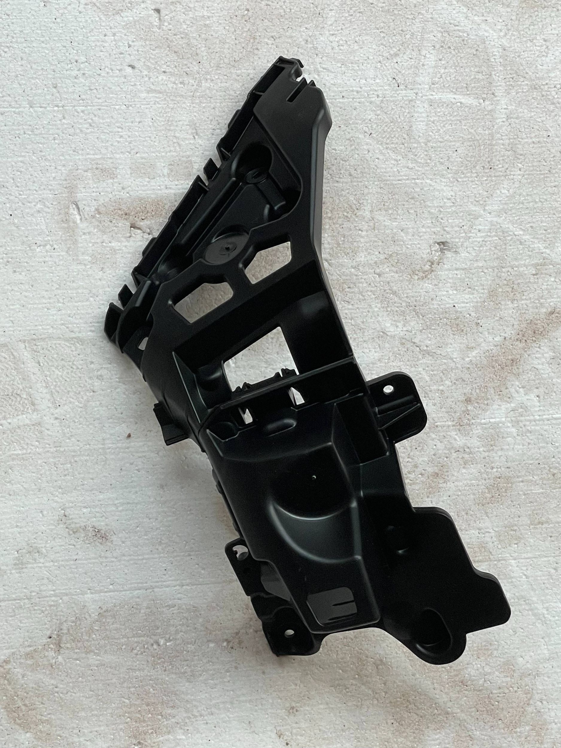Halter der Stoßstange DO RENAULT CLIO 2012-2019 850446420R rechts PHIIRA !J