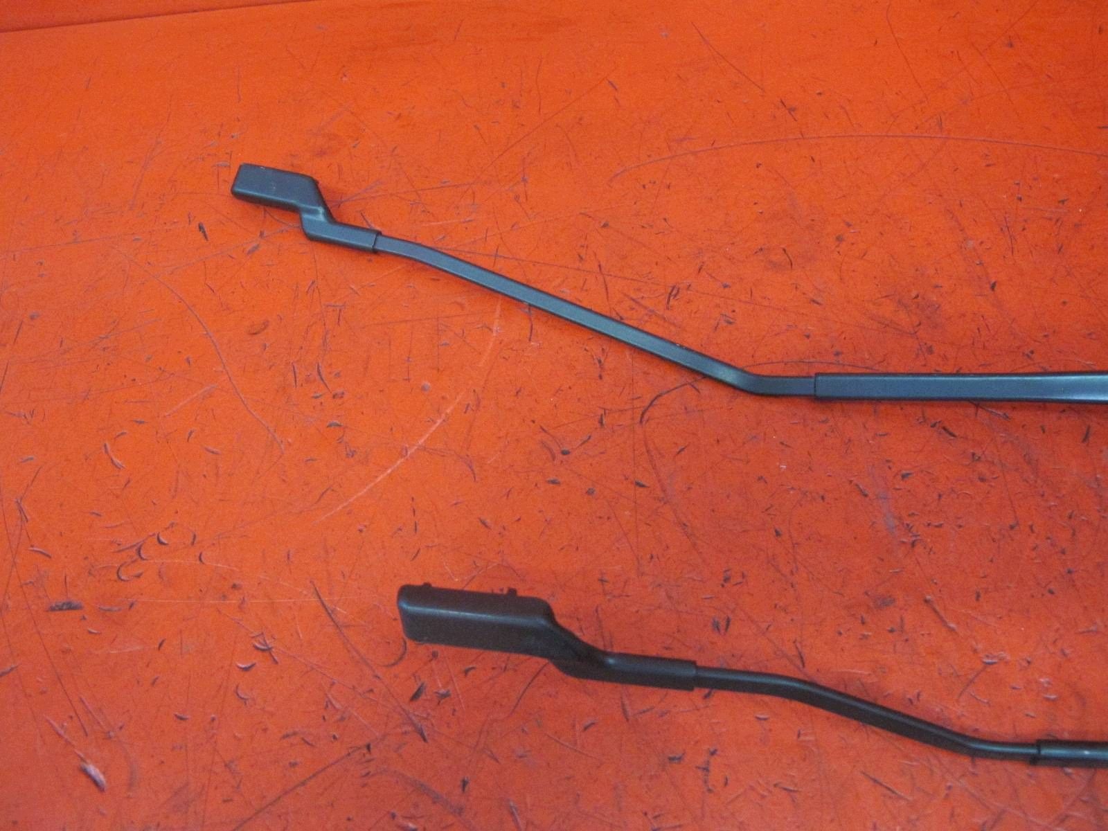 RENAULT CLIO 5 V B7 2019- wiper arm right left front KOMPLET EUROPA