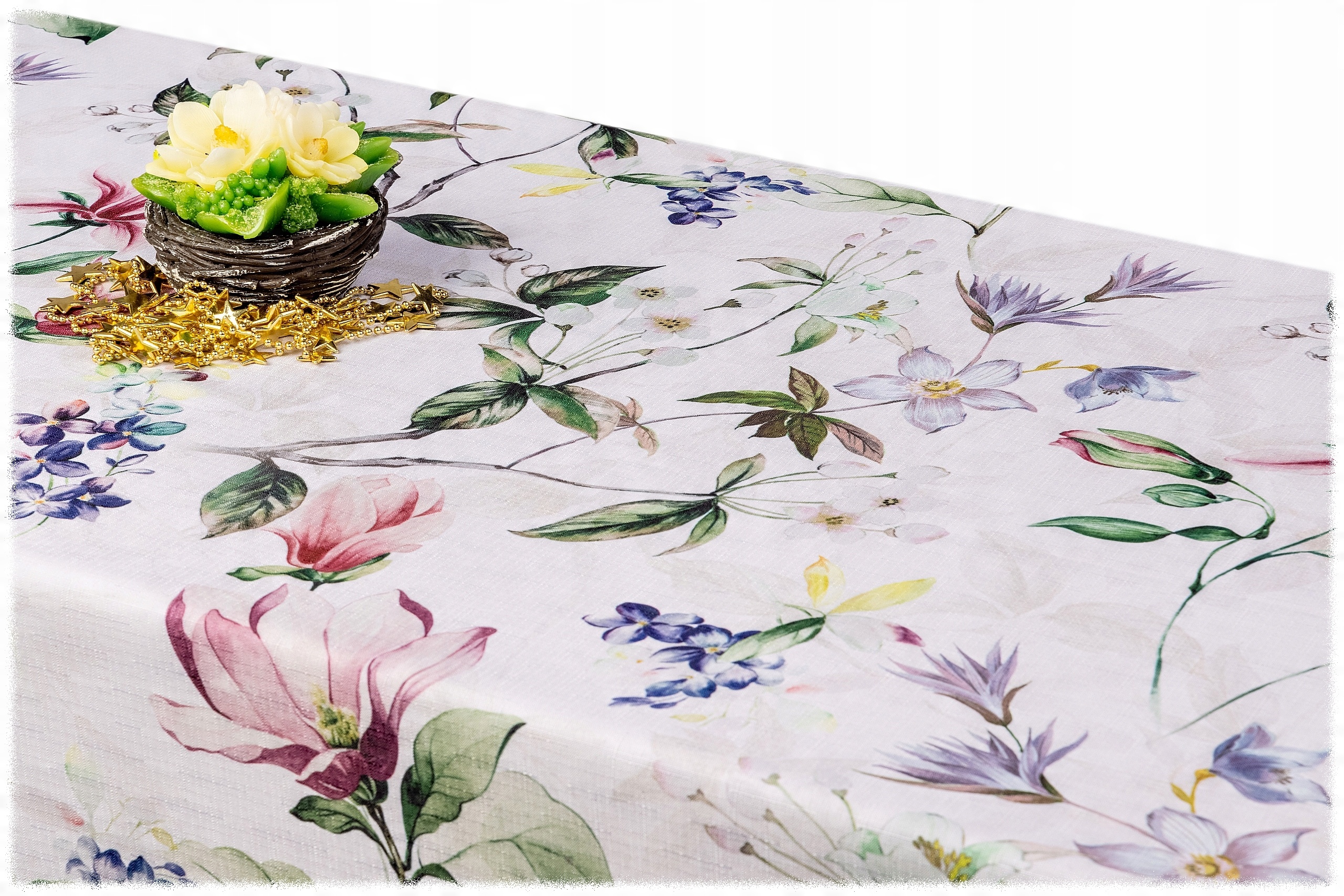 

Plamoodporny obrus Kwiaty w007 140x340 biały Styl