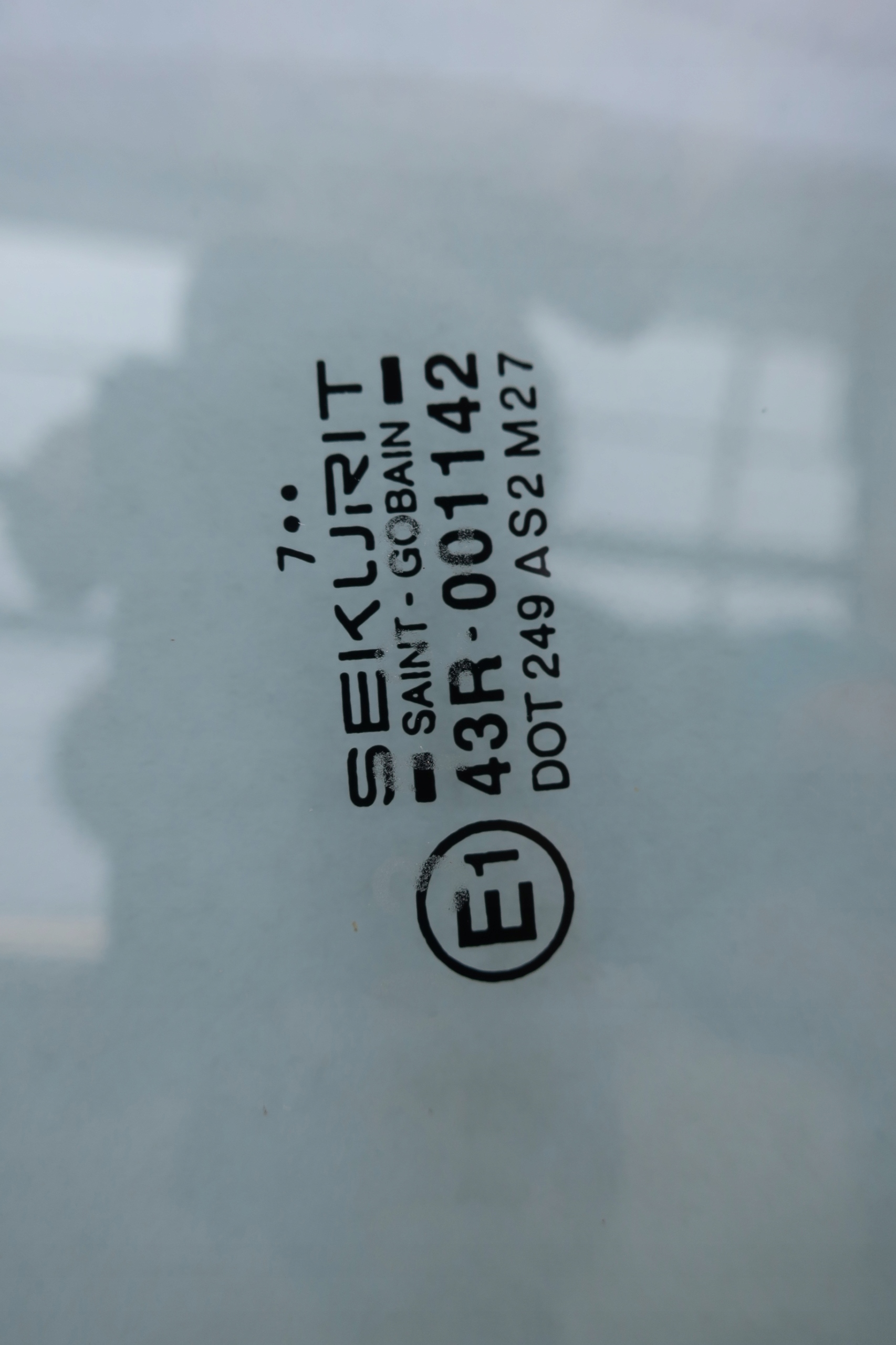 window door left SUZUKI JIMNY SEKURIT 07R
