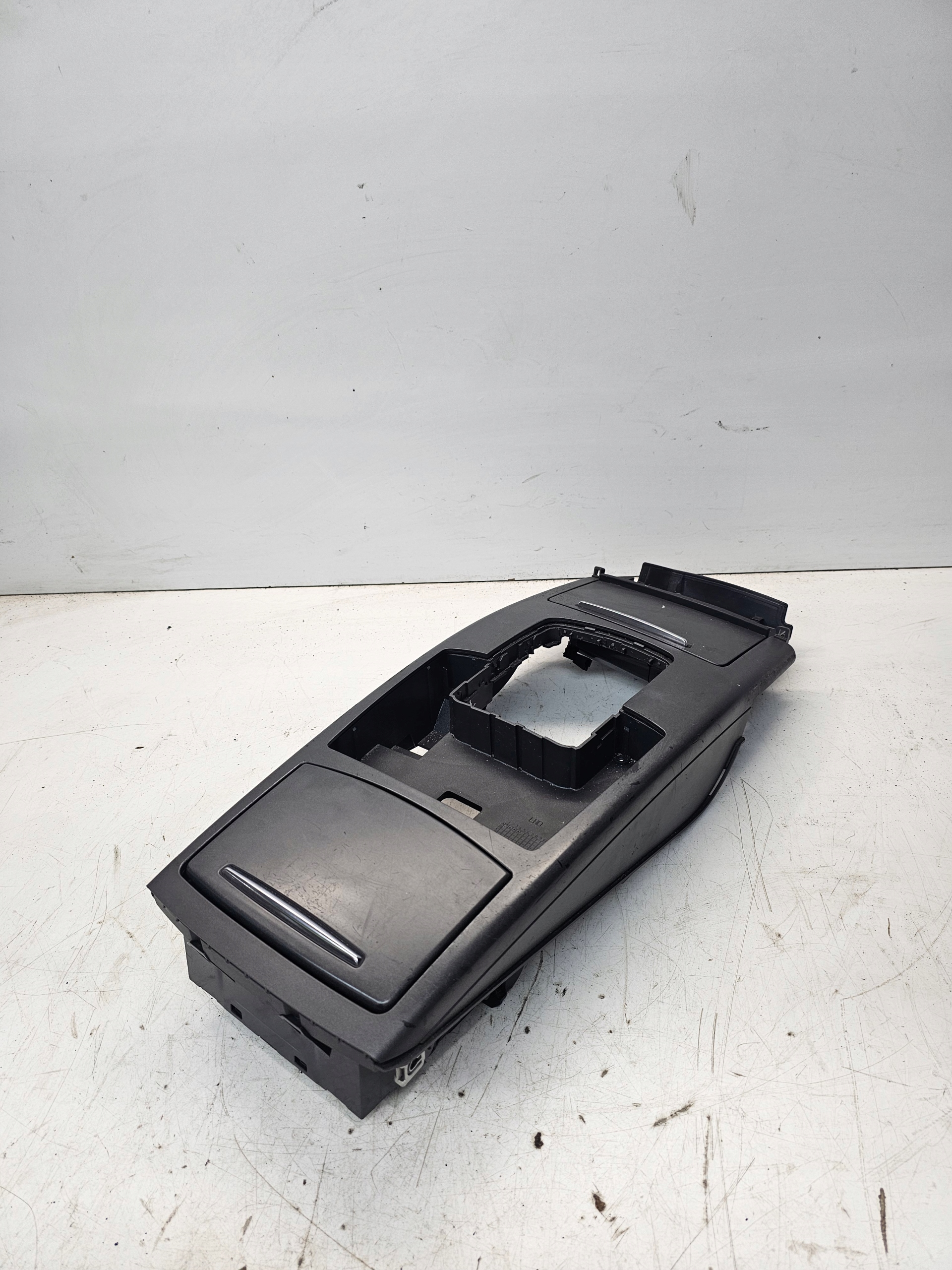 DEKOR TUNELU Obal PANELU MMI AUDI A6 C6 4F1864261H