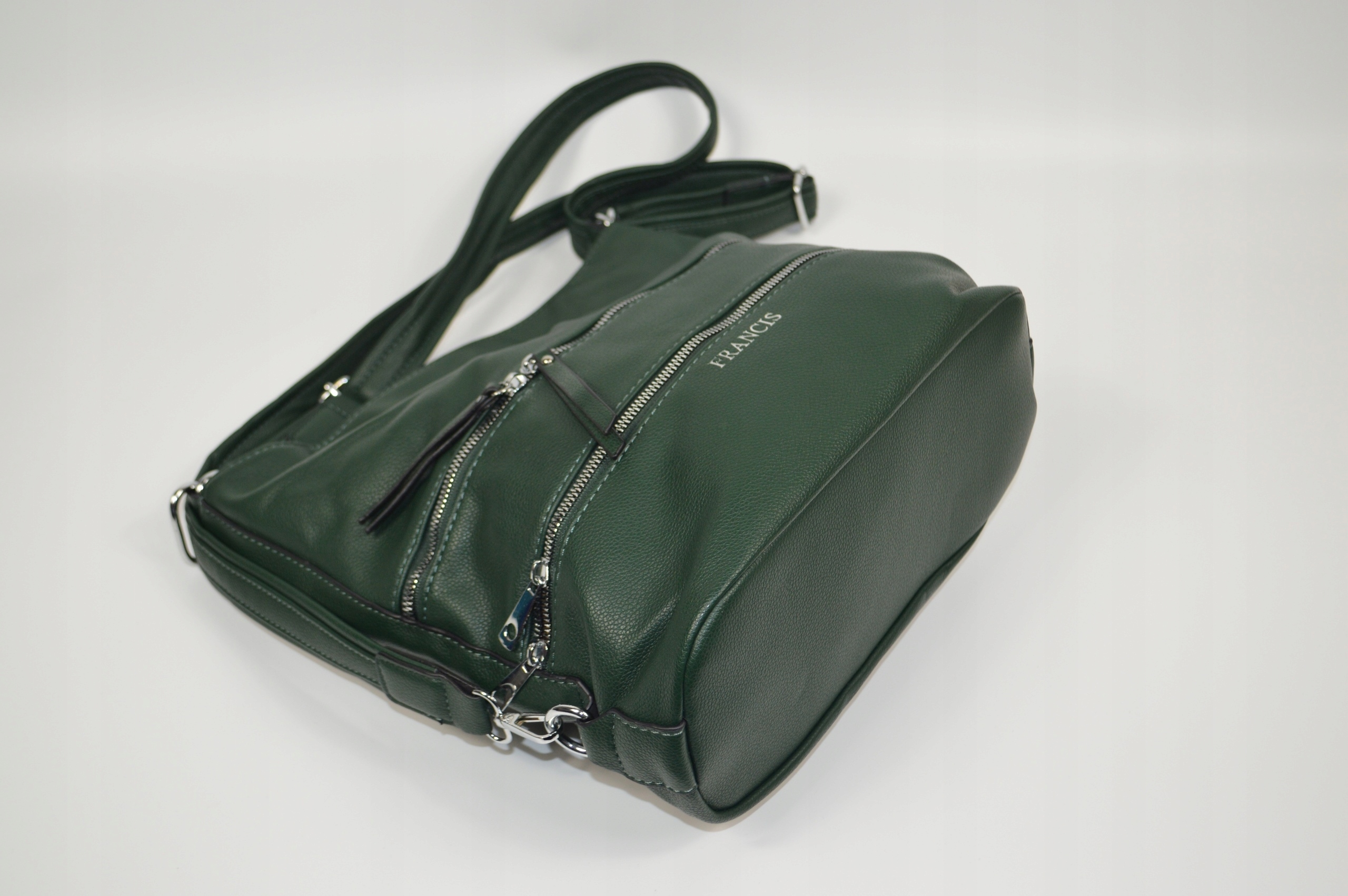 DUŻA POJEMNA TOREBKA DAMSKA LISTONOSZKA WOREK TORBO-PLECAK Materiał dominujący skóra ekologiczna