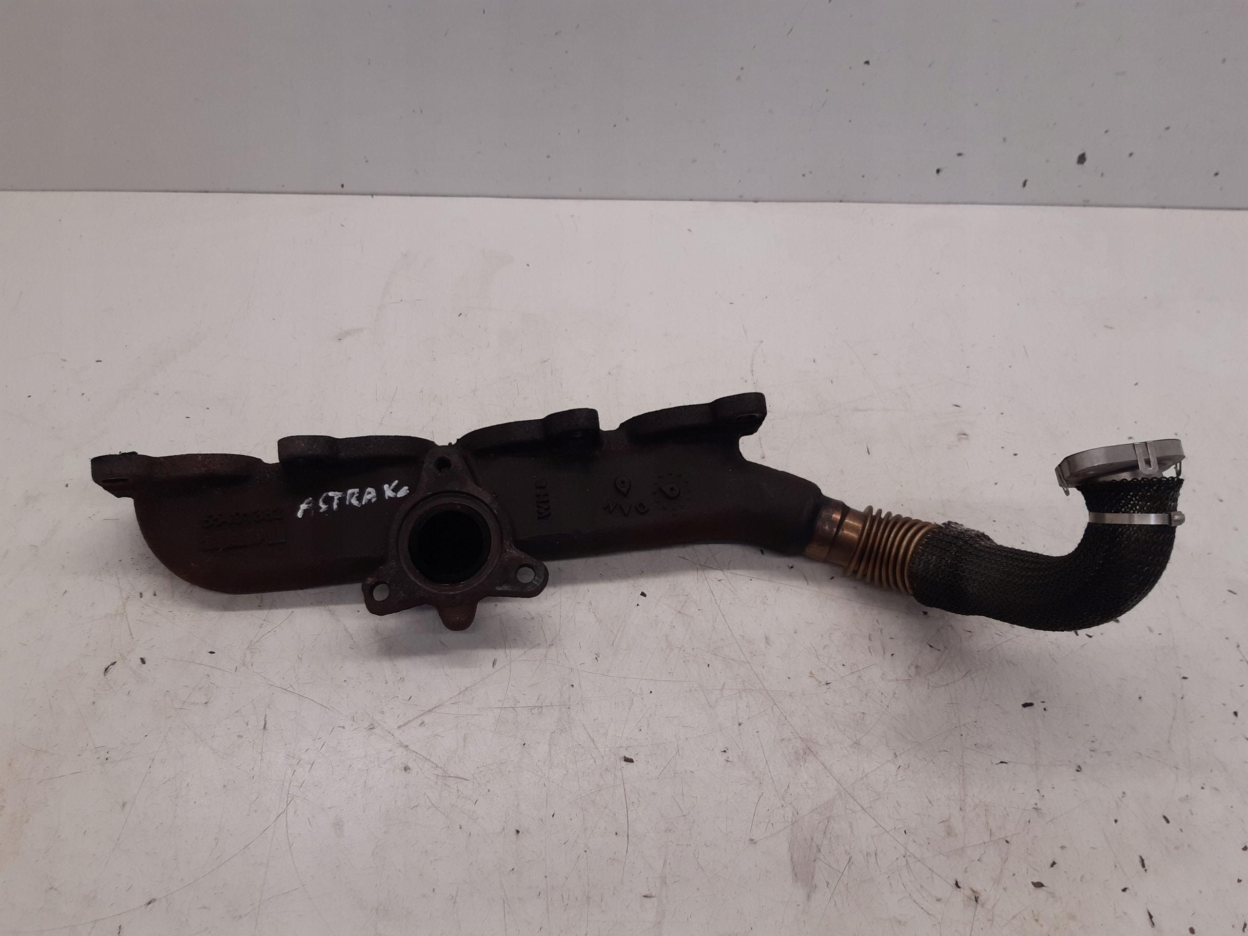 ispušna grana 55491382 Opel Astra K