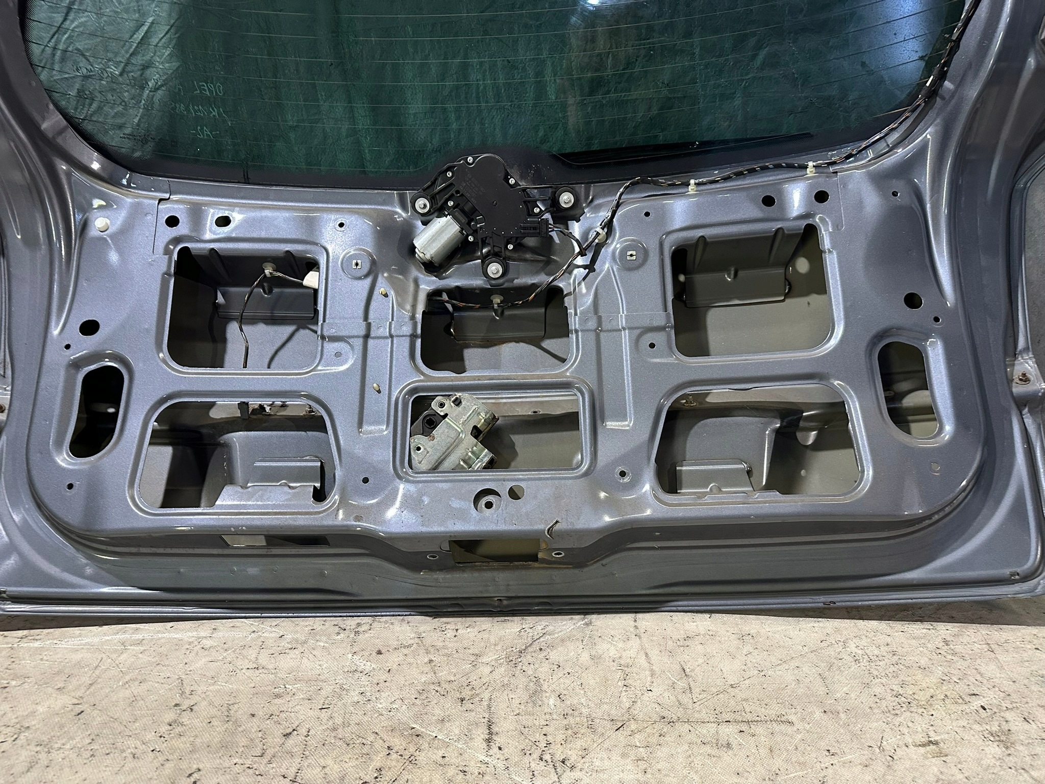 trunk door boot OPEL ASTRA H KOMBI 2007R.