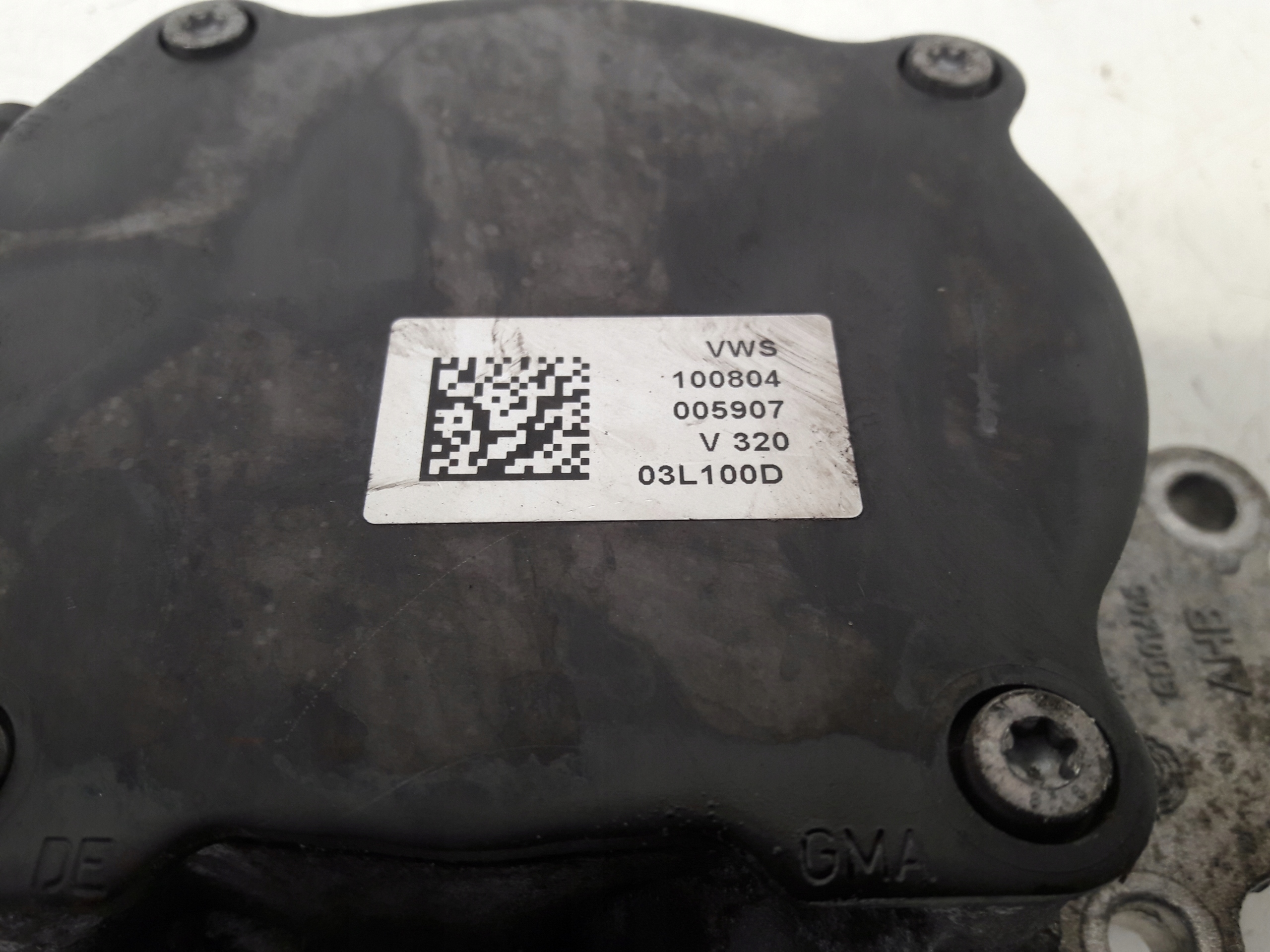 Vacum Pompa 03L100D VW Golf VI