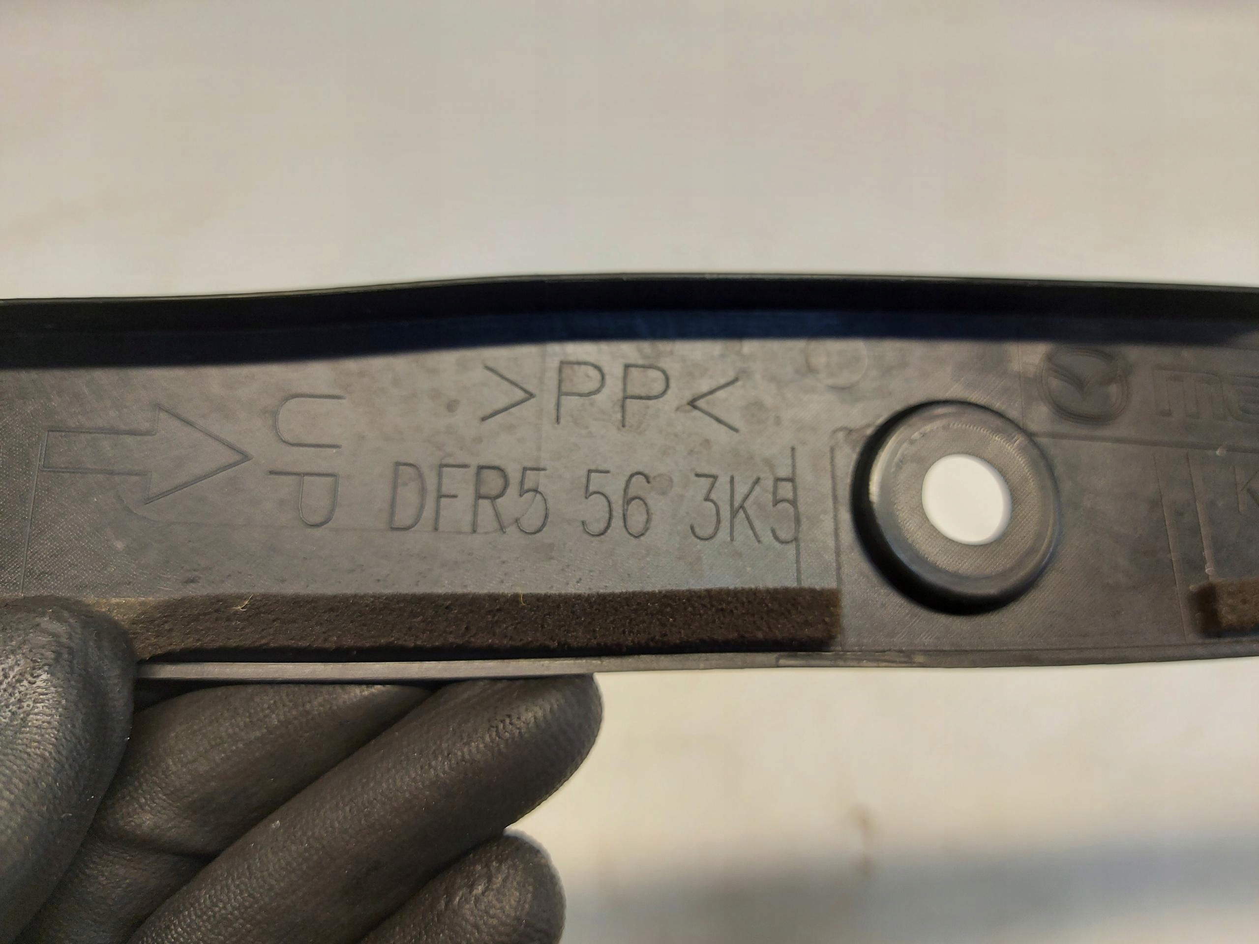 MAZDA CX30 2022r kryt blatníku předek levá DFR5563K5