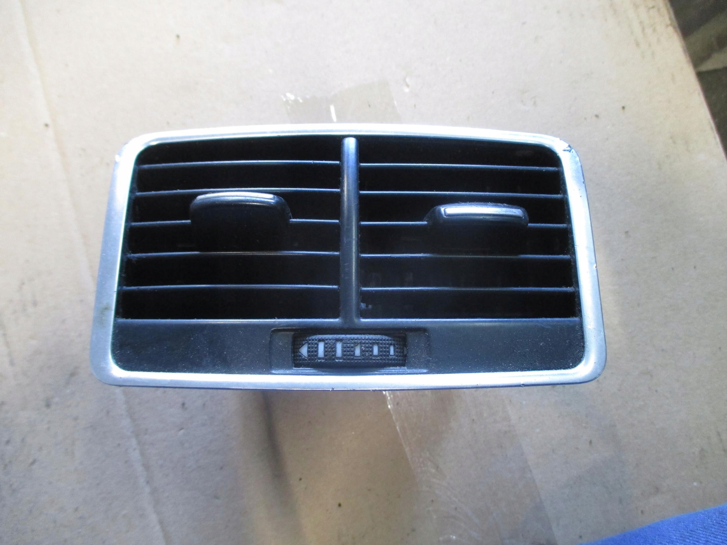 AUDI A6 C6 04-11 KRATKA NAWIEWU 4F0819203