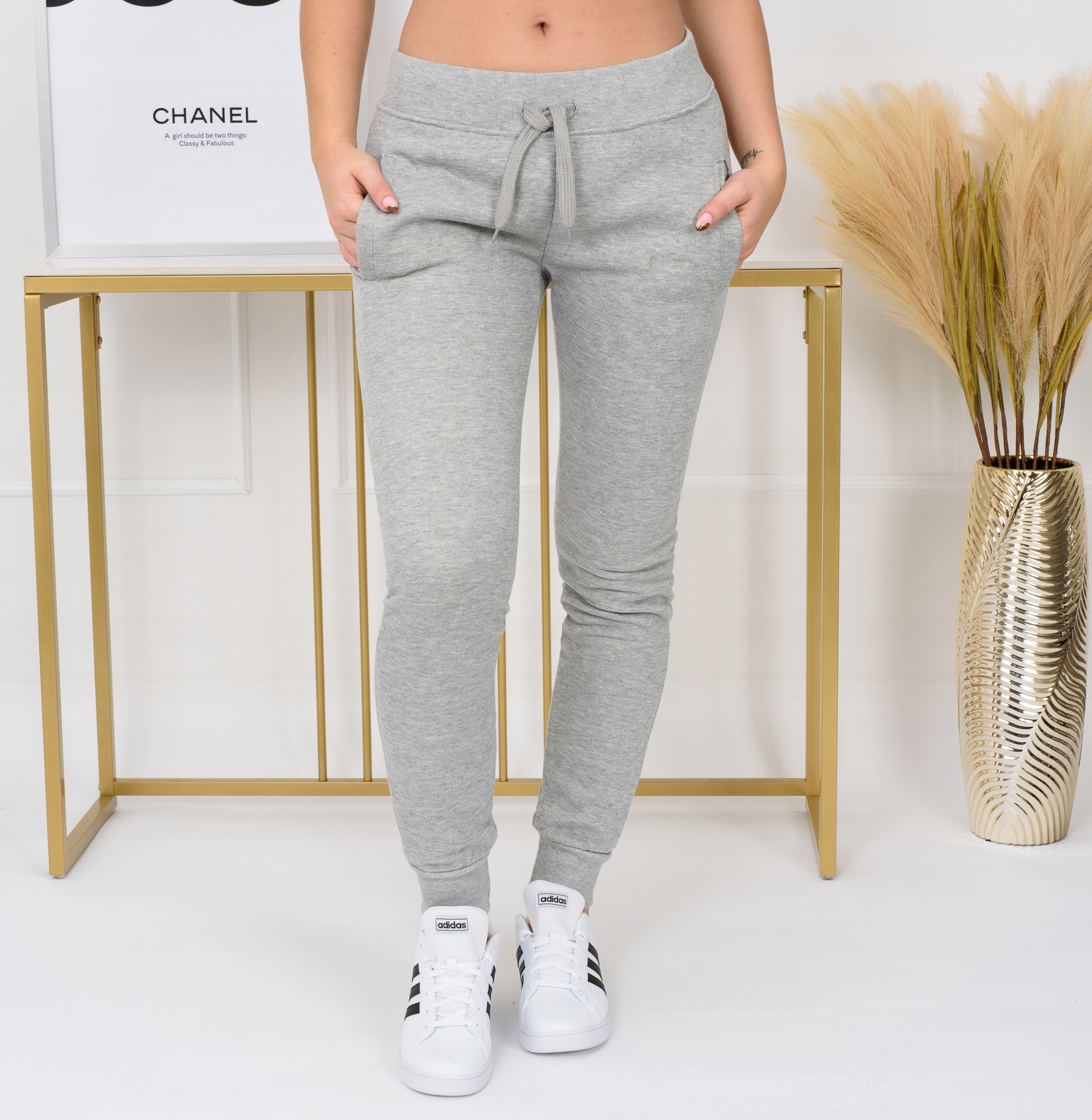 CK01 roz. XL DAMSKIE SPODNIE DRESOWE GŁADKIE Wzór dominujący bez wzoru