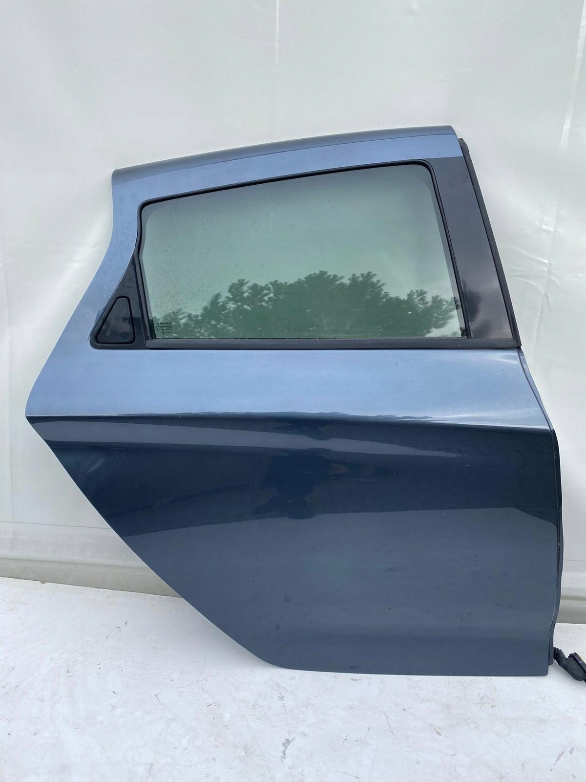 RENAULT ZOE II DOOR REAR. RIGHT REAR PART RIGHT TEKPN