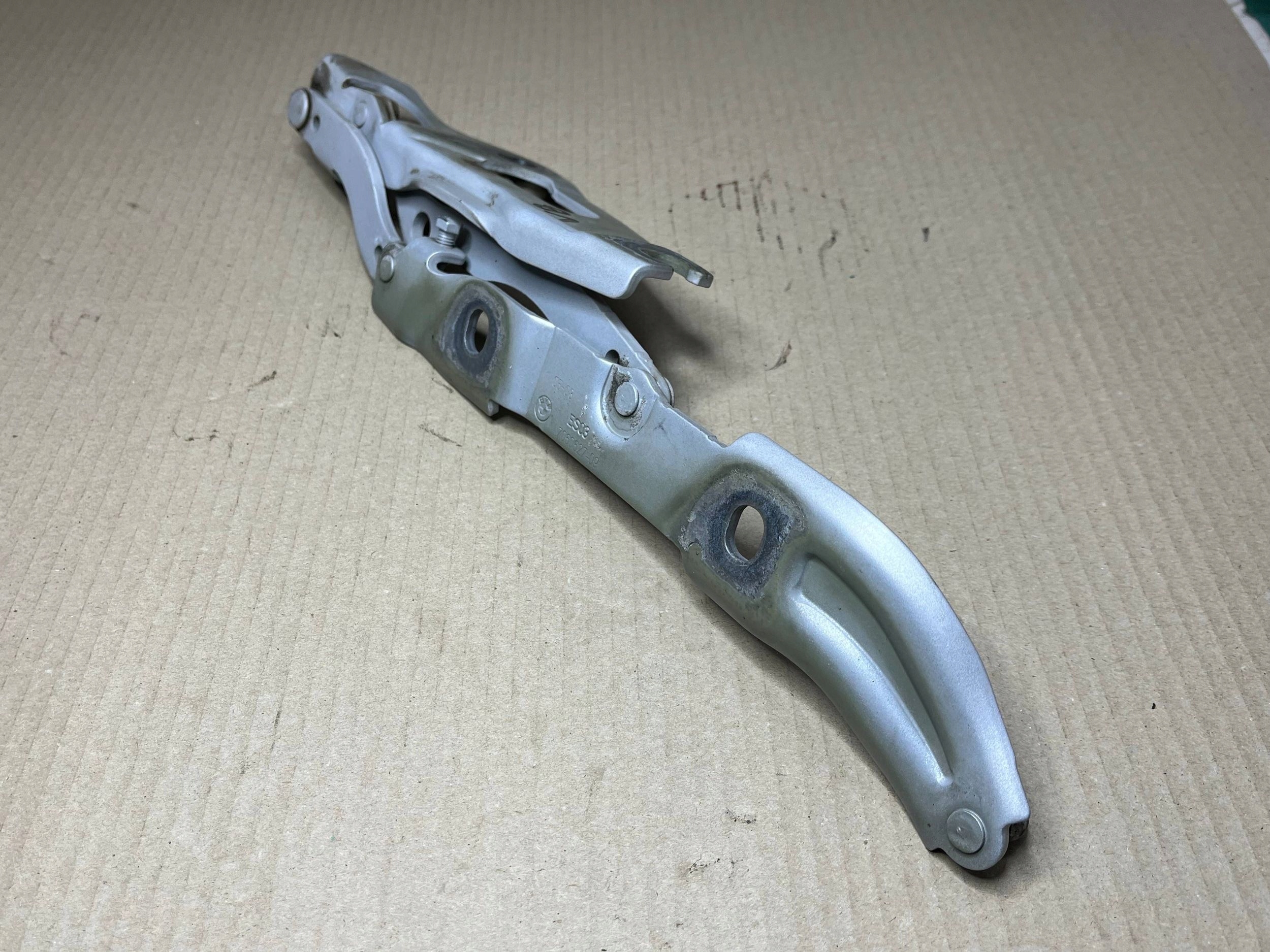 hinges bonnet boot BMW 3 E90 E91 41627210675
