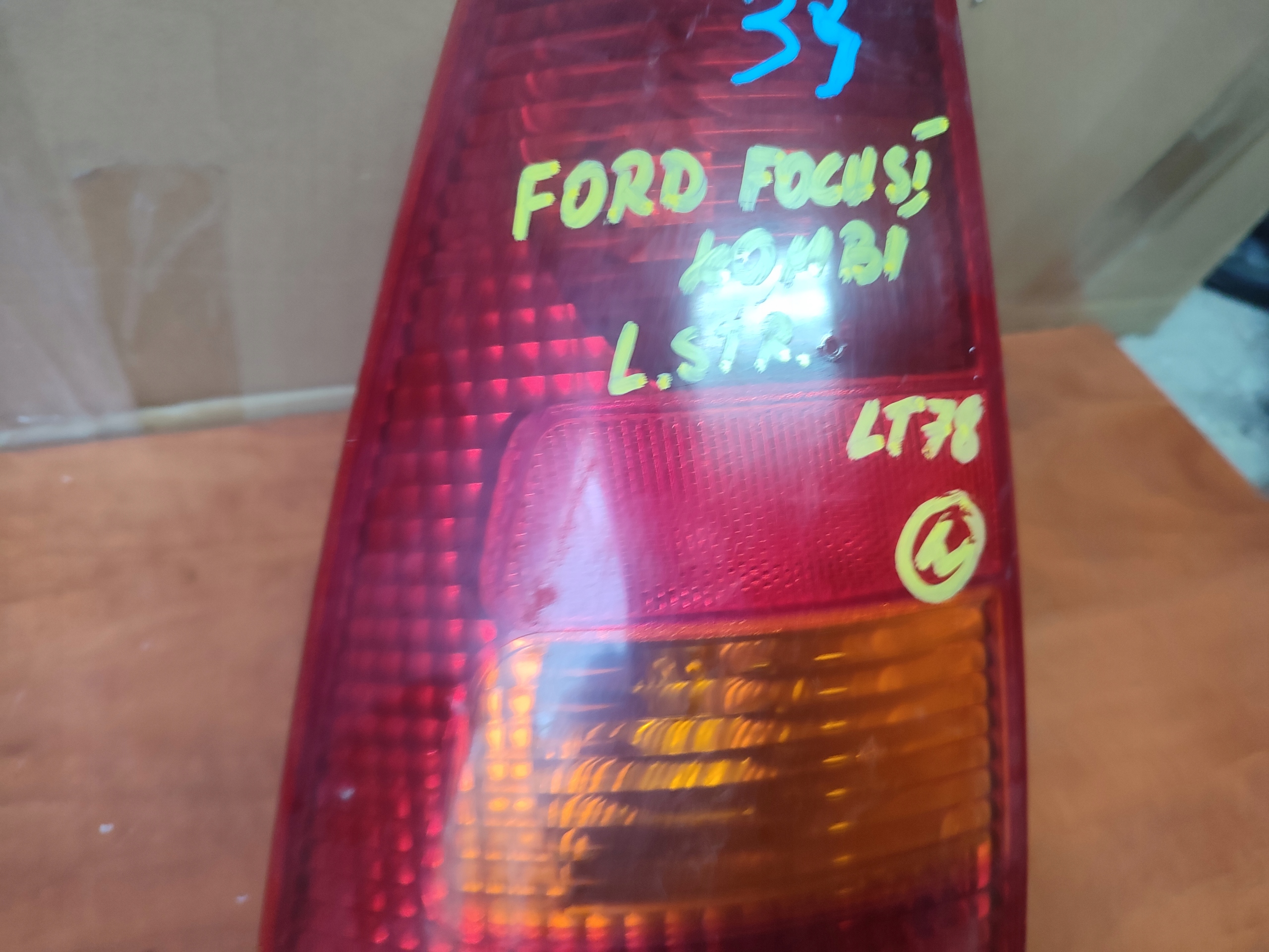 light left rear part left rear FORD FOCUS and KOMBI
