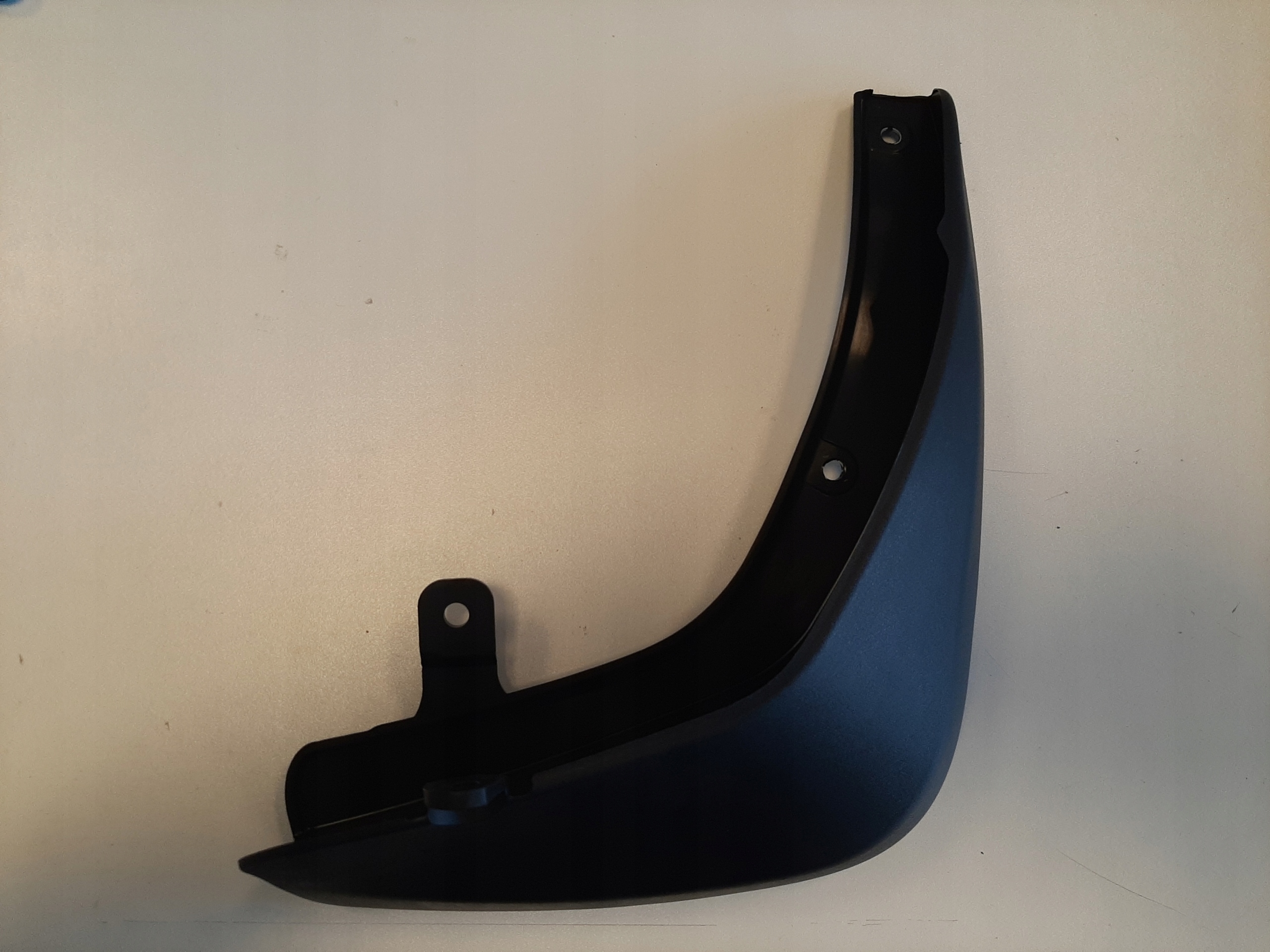 KIA SPORTAGE 08- CHLAPACZ PRAWY TYŁ 868421F510