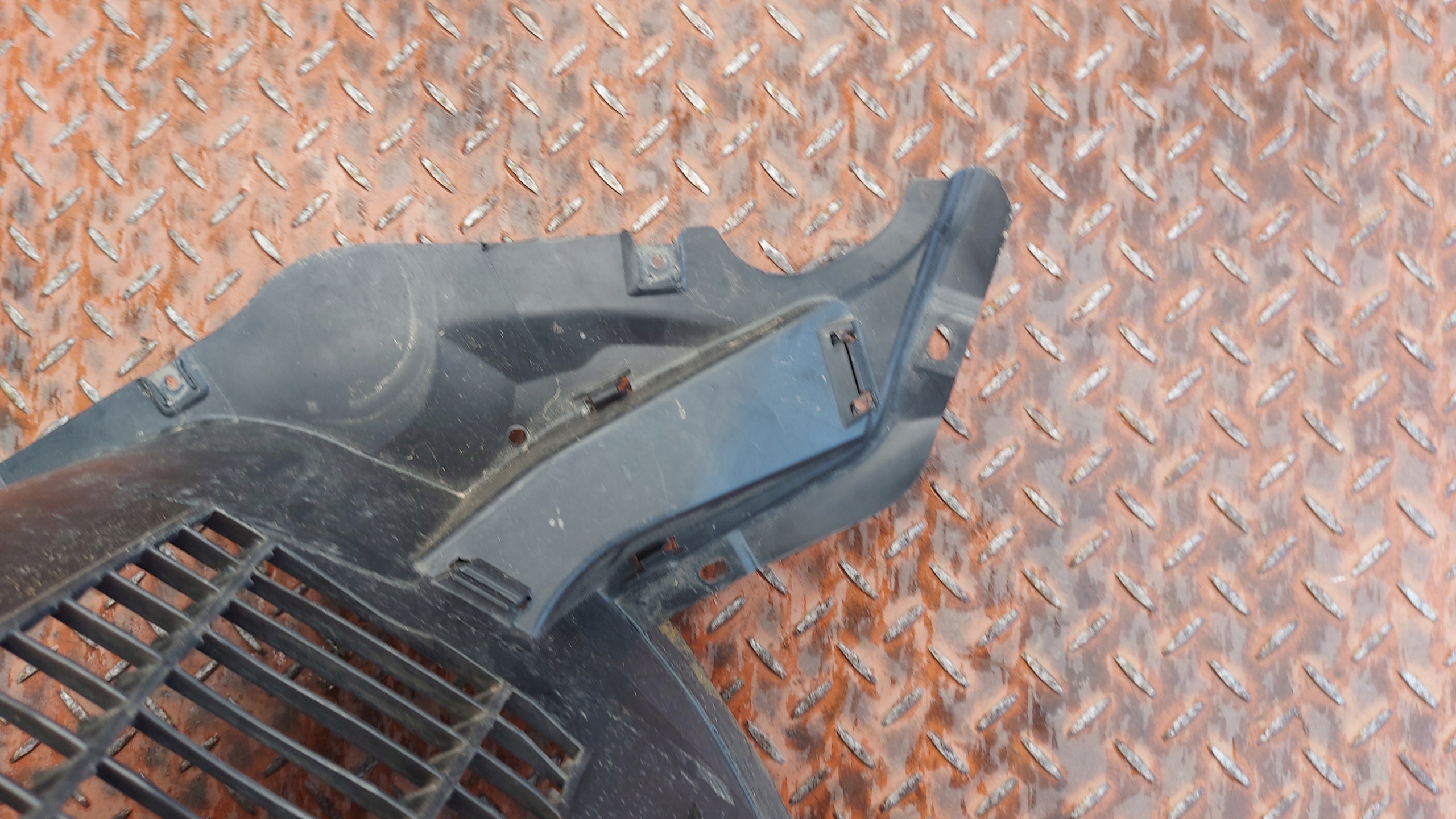 mudguard right front AUDI A3 8Y 21