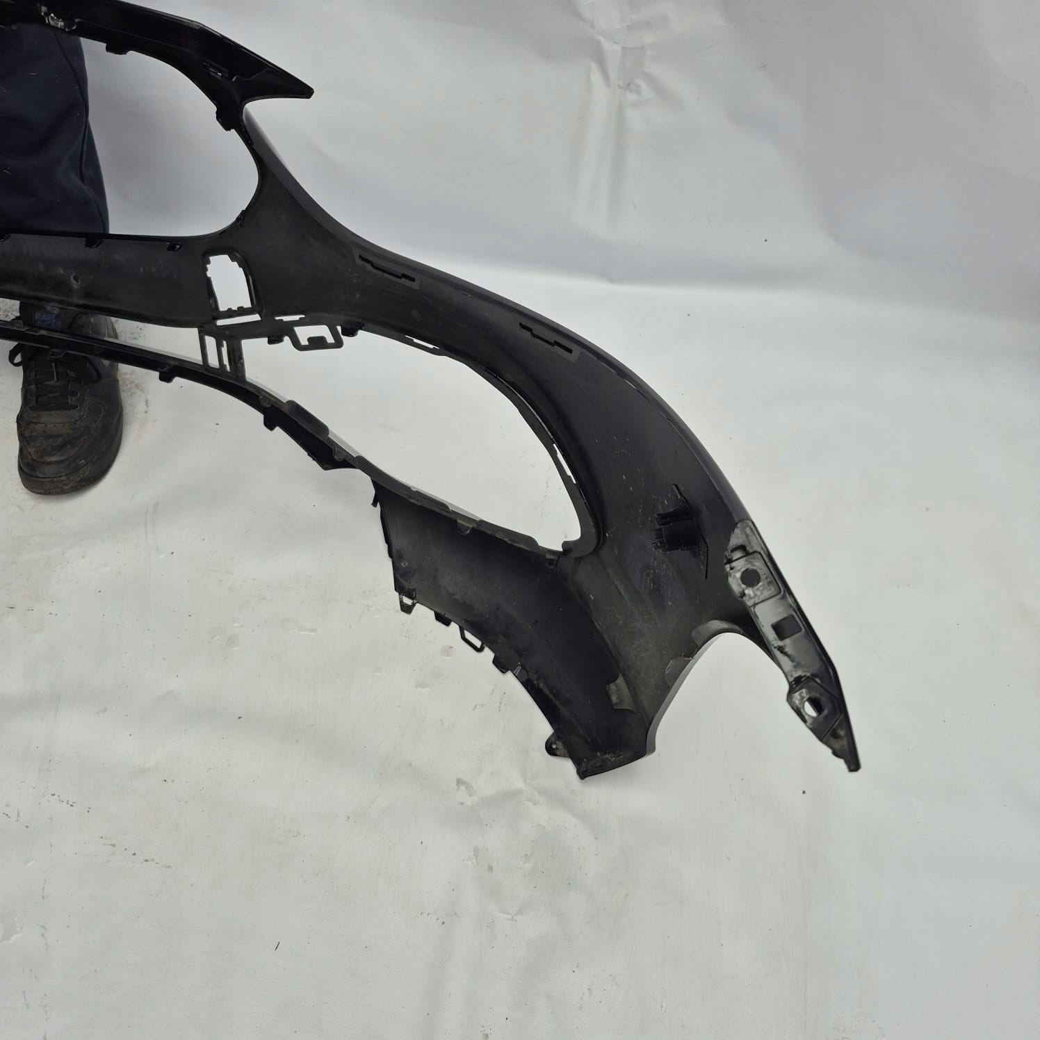 MERCEDES C-KLASA W206 21-> bumper front front PDC