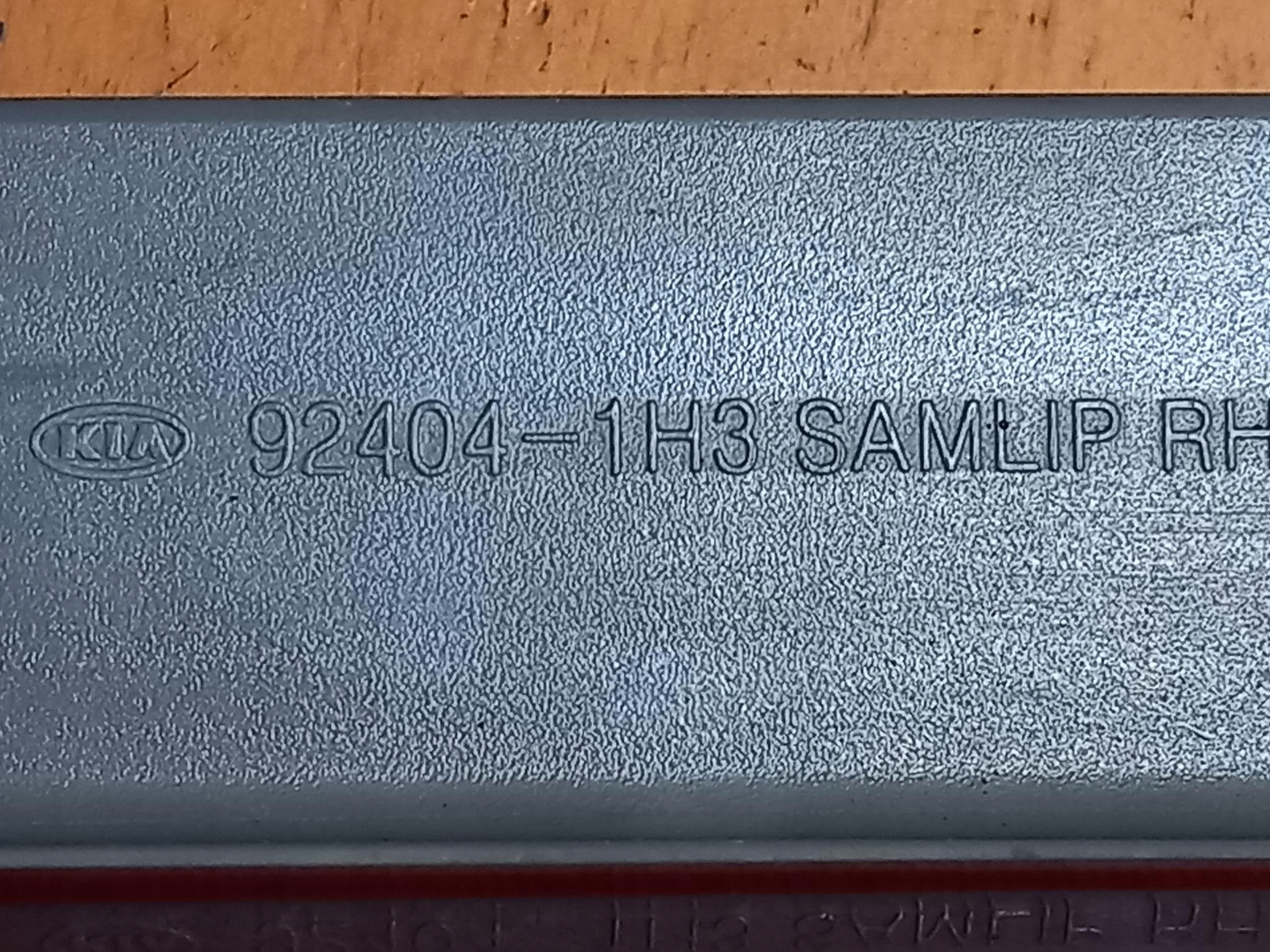 light complete right rear part KIA CEED and KOMBI 92404-1H3 07-12