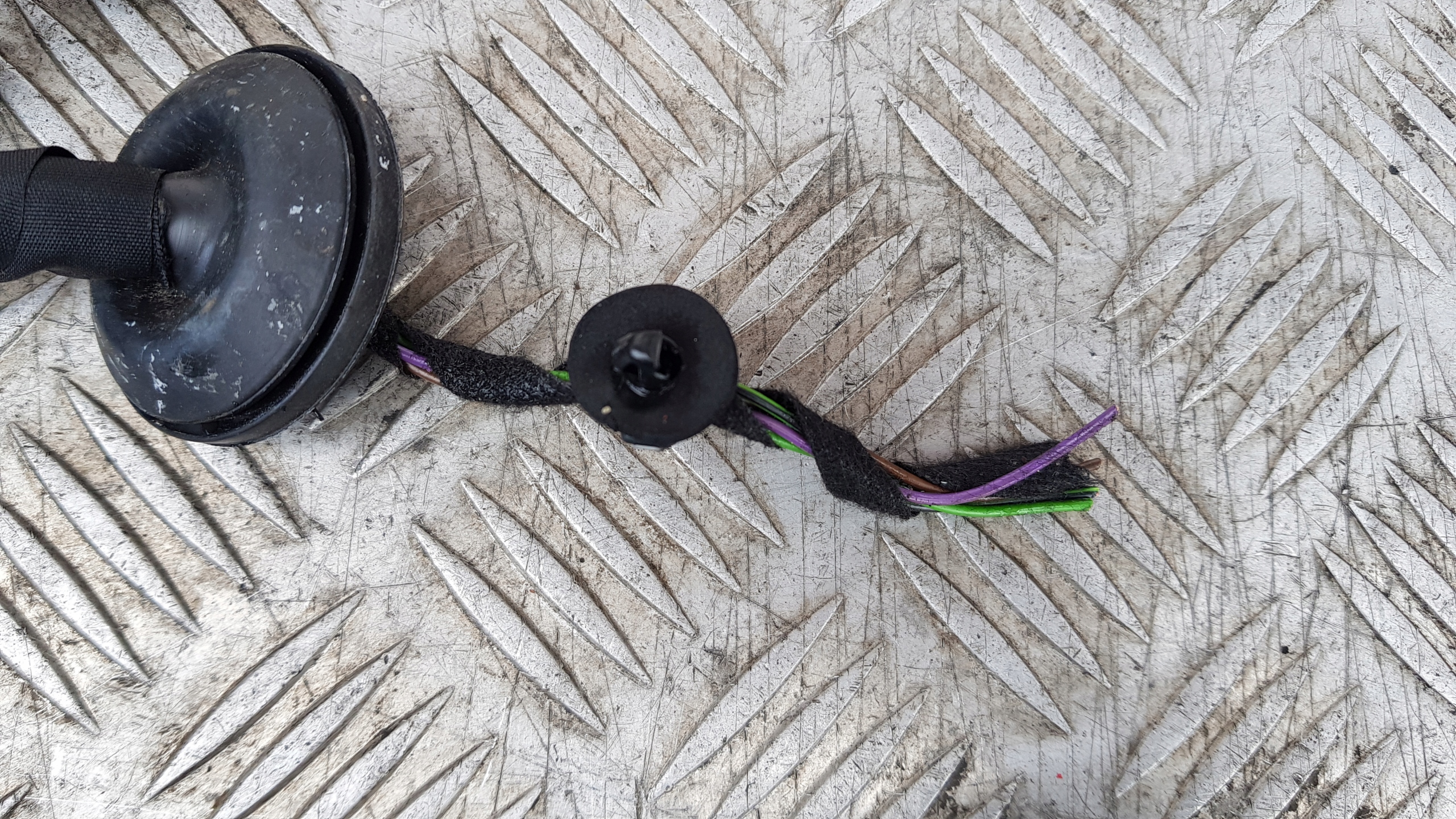 MERCEDES W212 lock ropes right rear part EU EUROPA
