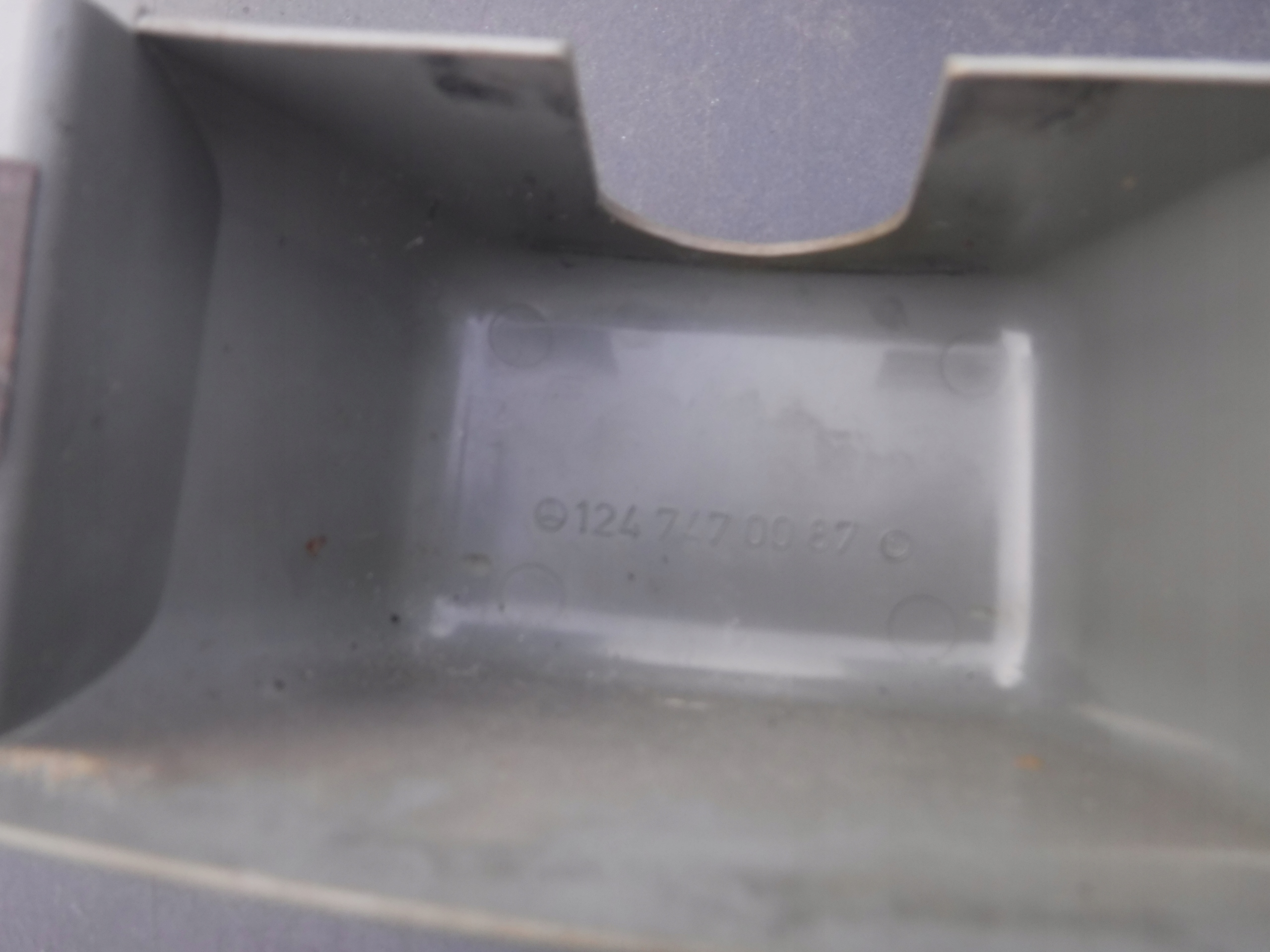 MERCEDES W124 cover spoiler upholstery boot