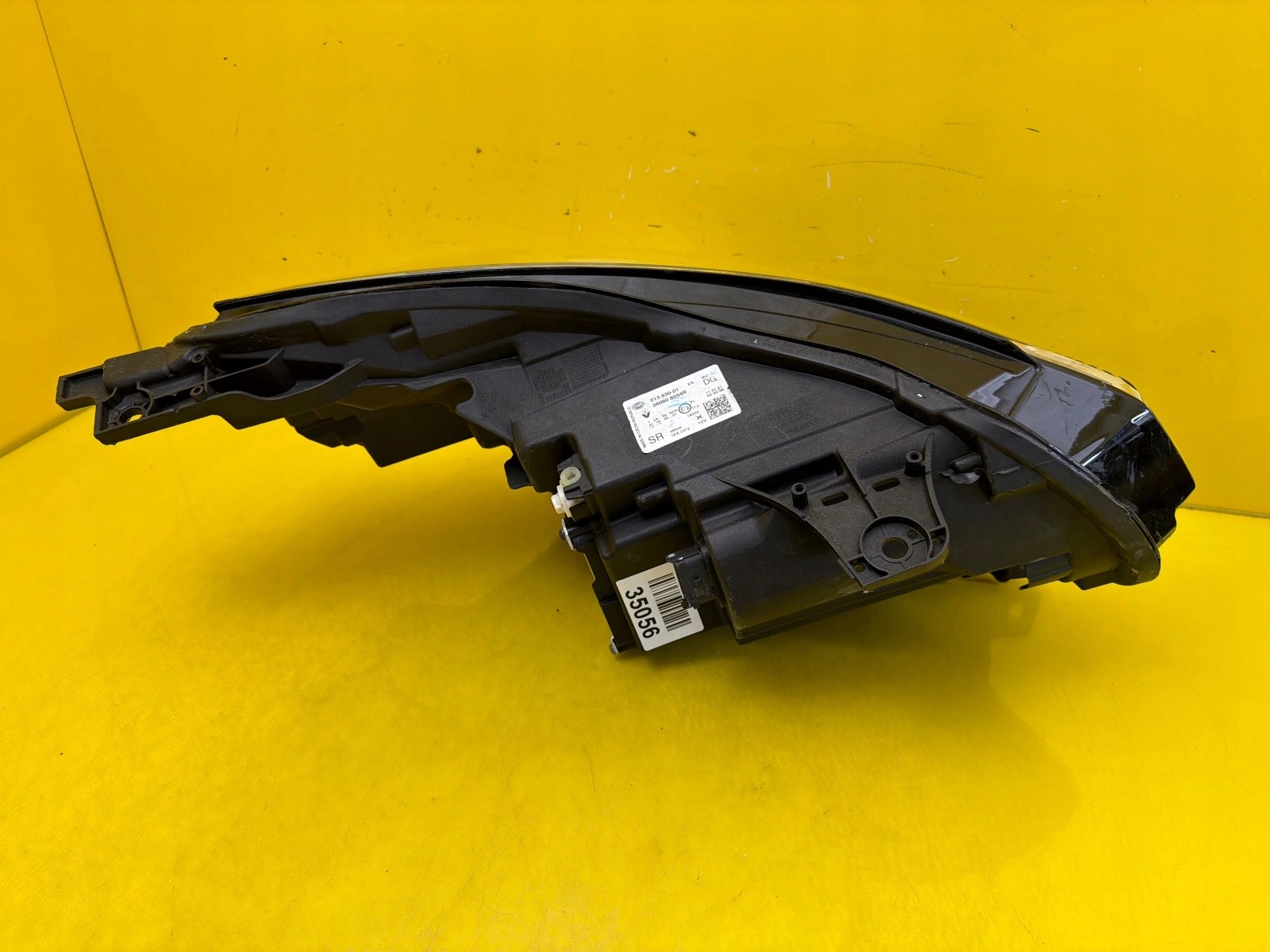 light left front Renault Captur II Full Led 260608054R