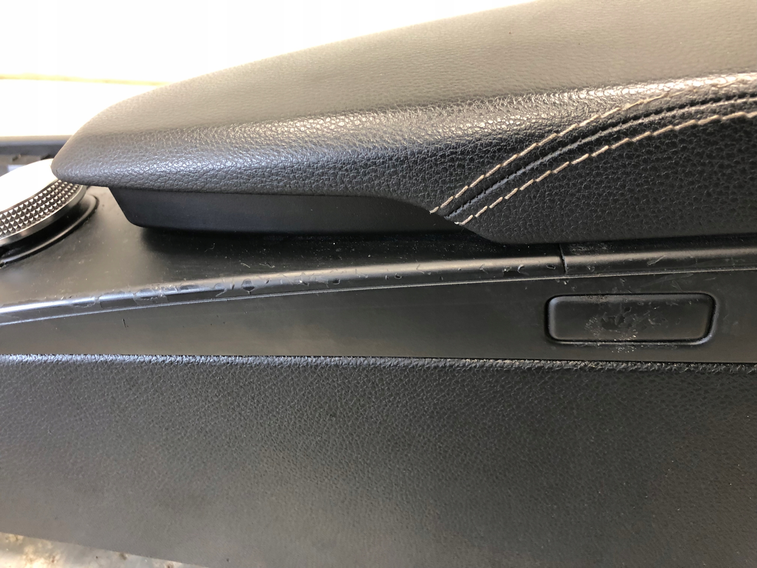 TUNEL mitte MERCEDES W204 A2046800150 EUROPA