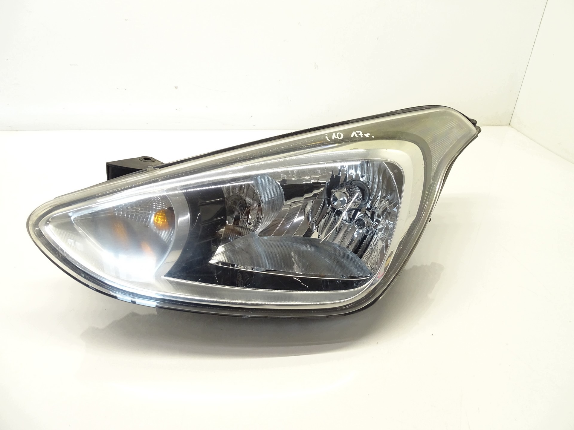 light front front left left HYUNDAI I10 UK 92101-B9310