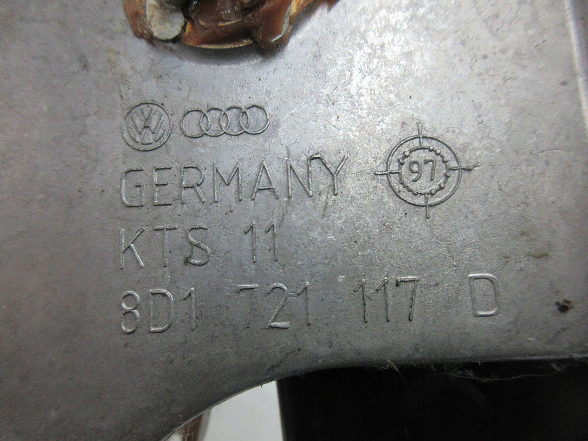 vw PASSAT B5 1.6 8V 101KM педаль тормоза Сцепление