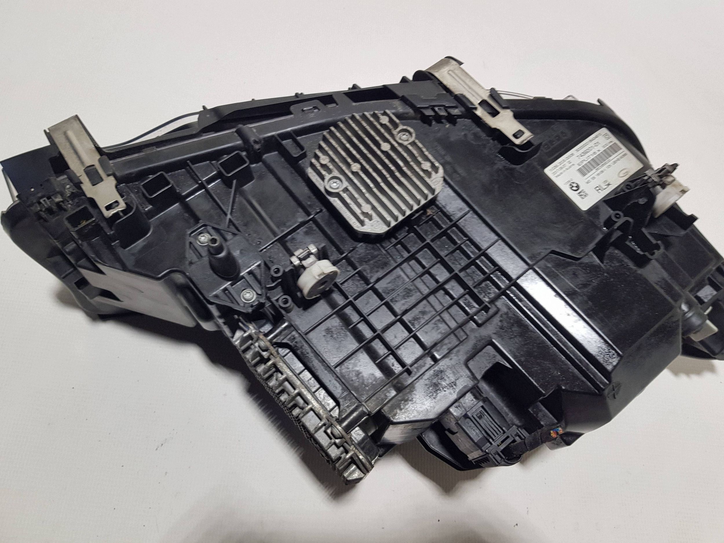 BMW 5 G30 G31 G38 light left front FULL LED 7439201 UK