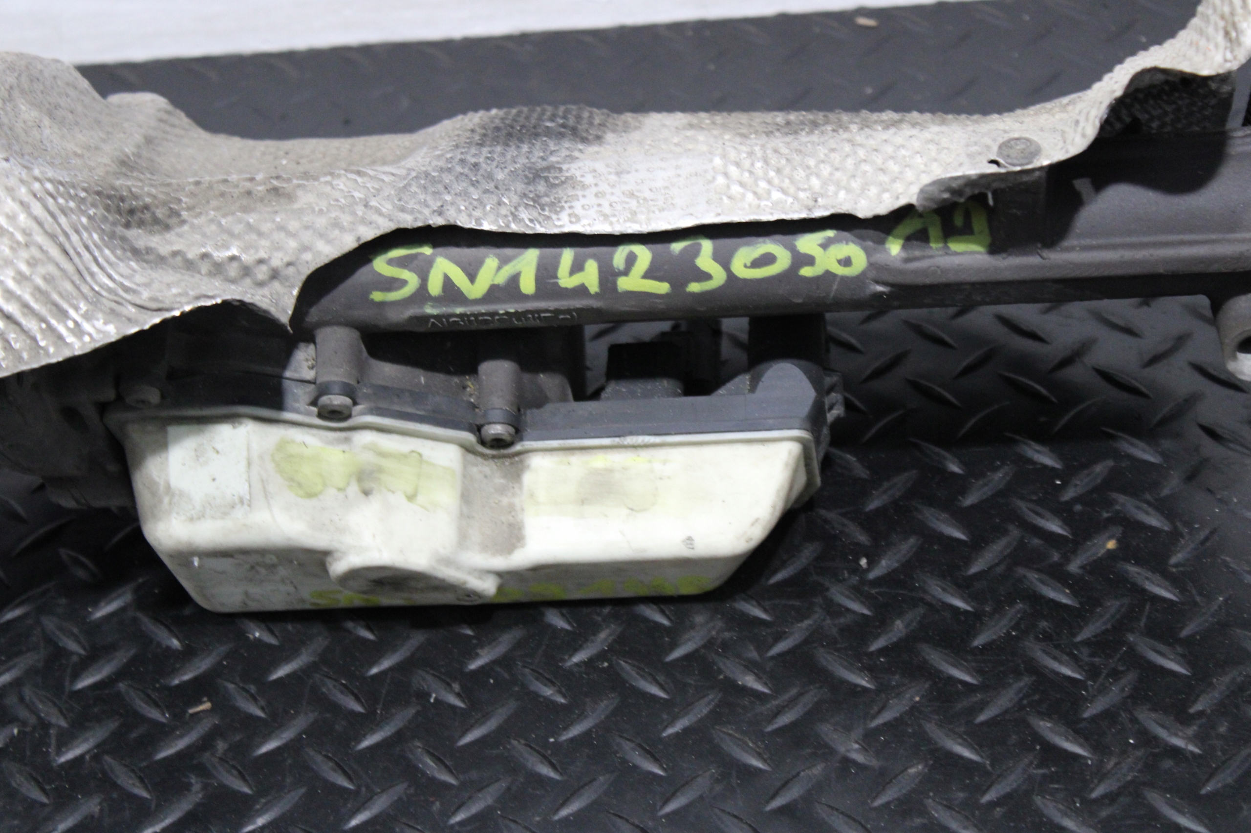 drag rod servo steering control AUDI Q3 8U0 8U 5N1423050AJ