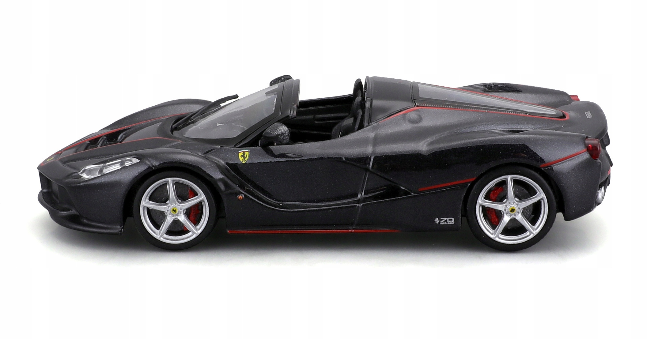 LaFerrari Aperta 1:43 Bburago SIGNATURE 18-36907 CZARNY MODEL SAMOCHODU Marka Bburago