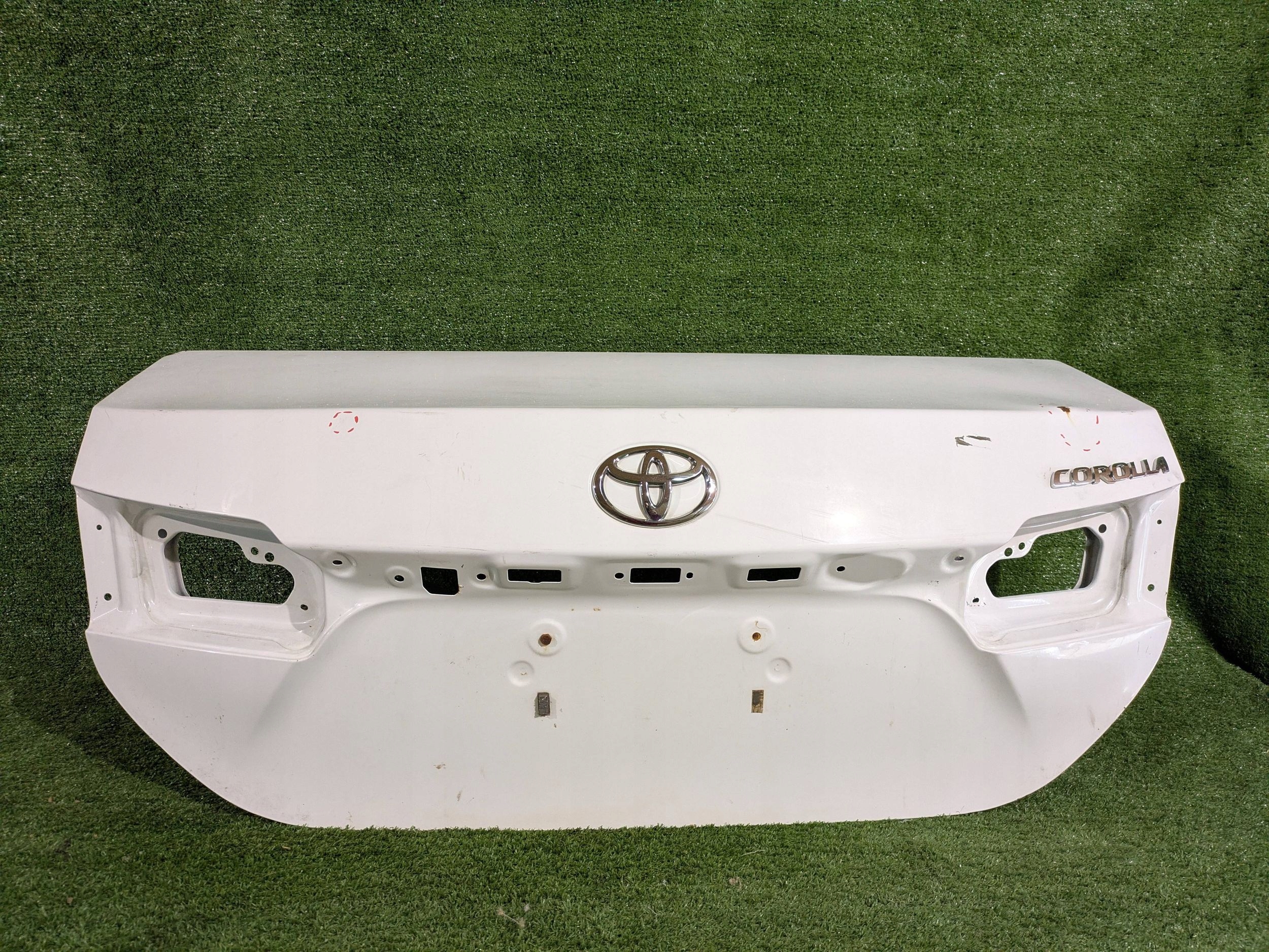 boot doors rear part boot TOYOTA COROLLA E16 13- NR.175
