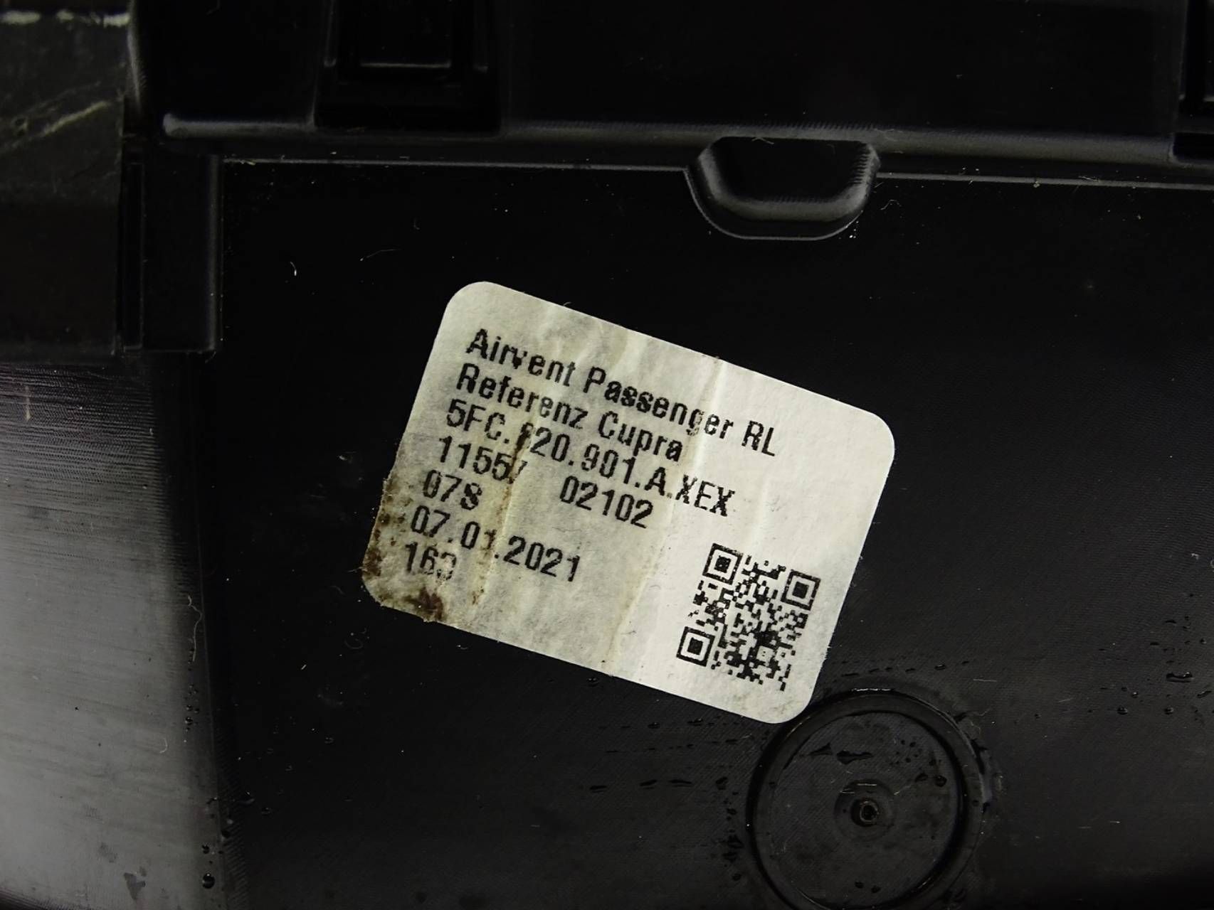 grid air conditioning devices left front left front CUPRA FORMENTOR 5FC820901A
