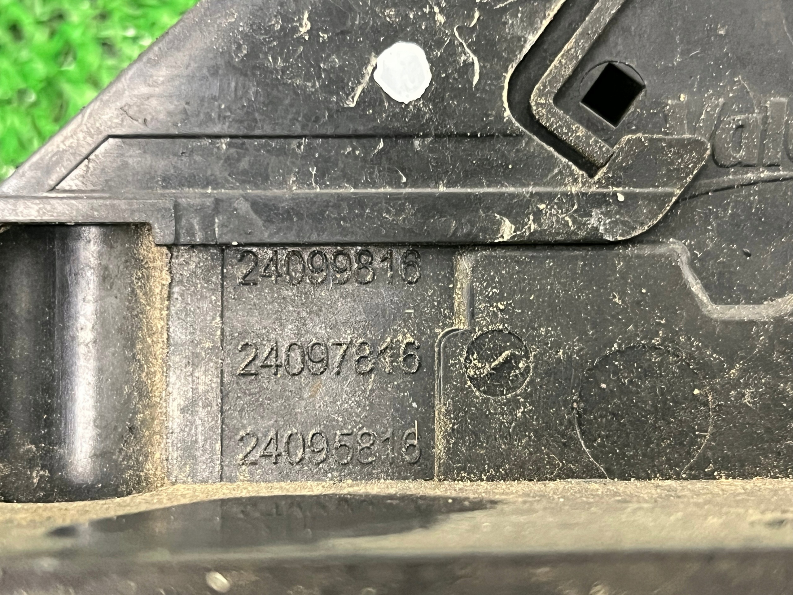 lock door right front CITROEN C3 PICASSO