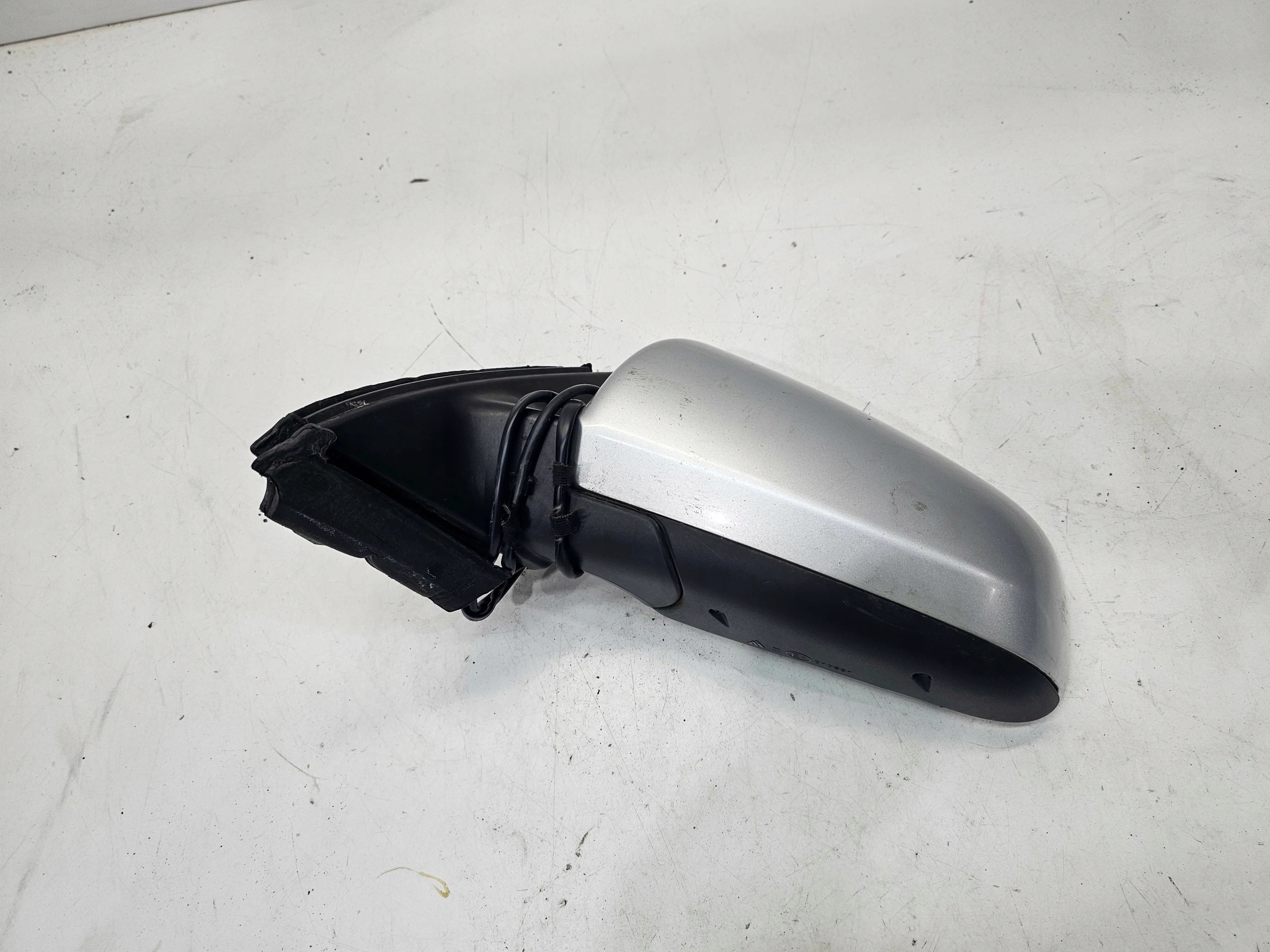 mirror exterior left AUDI A4 B7 LY7W 5 PIN UK