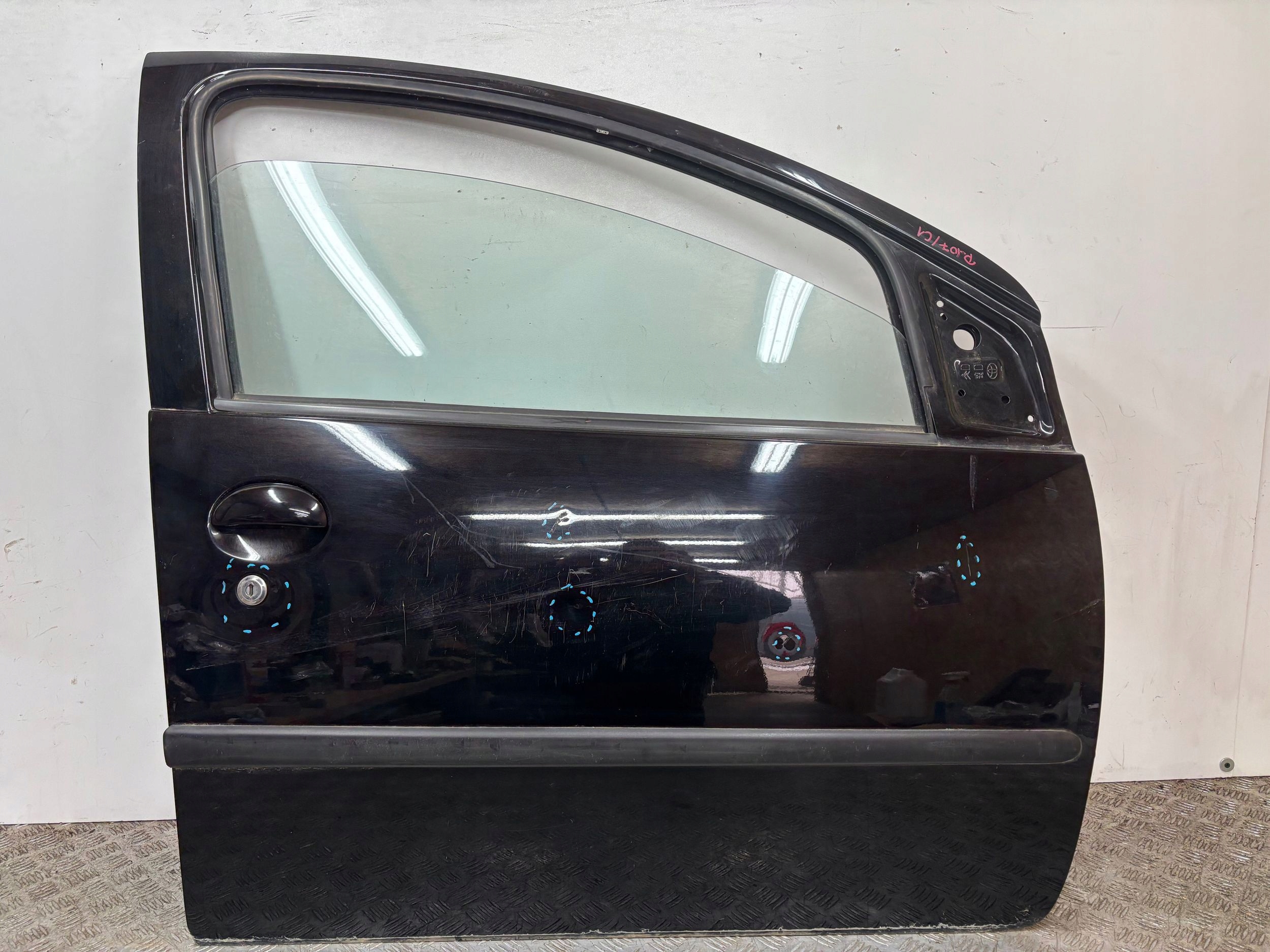 door front front right AYGO C1 P-107