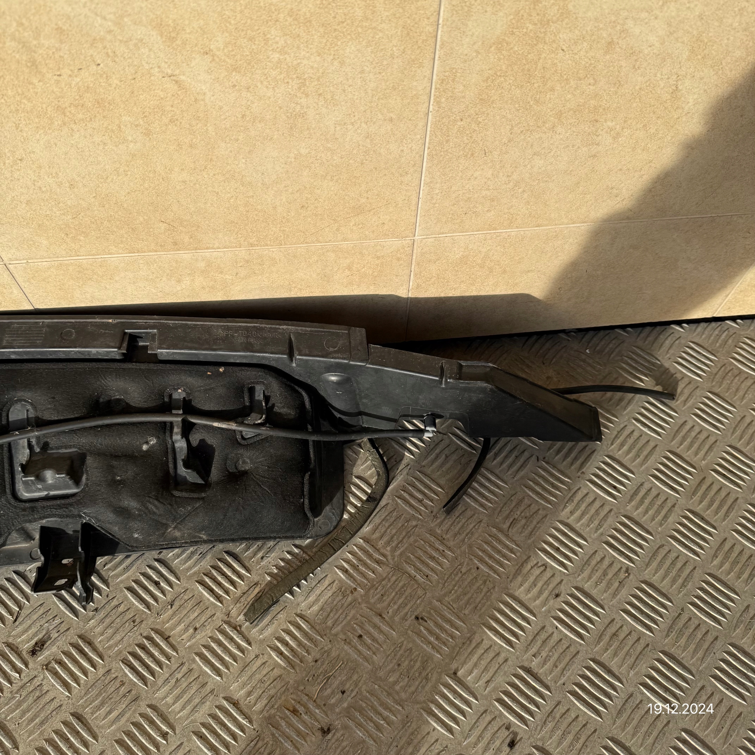 torpedo lower complete PEUGEOT 3008 II 9836200980
