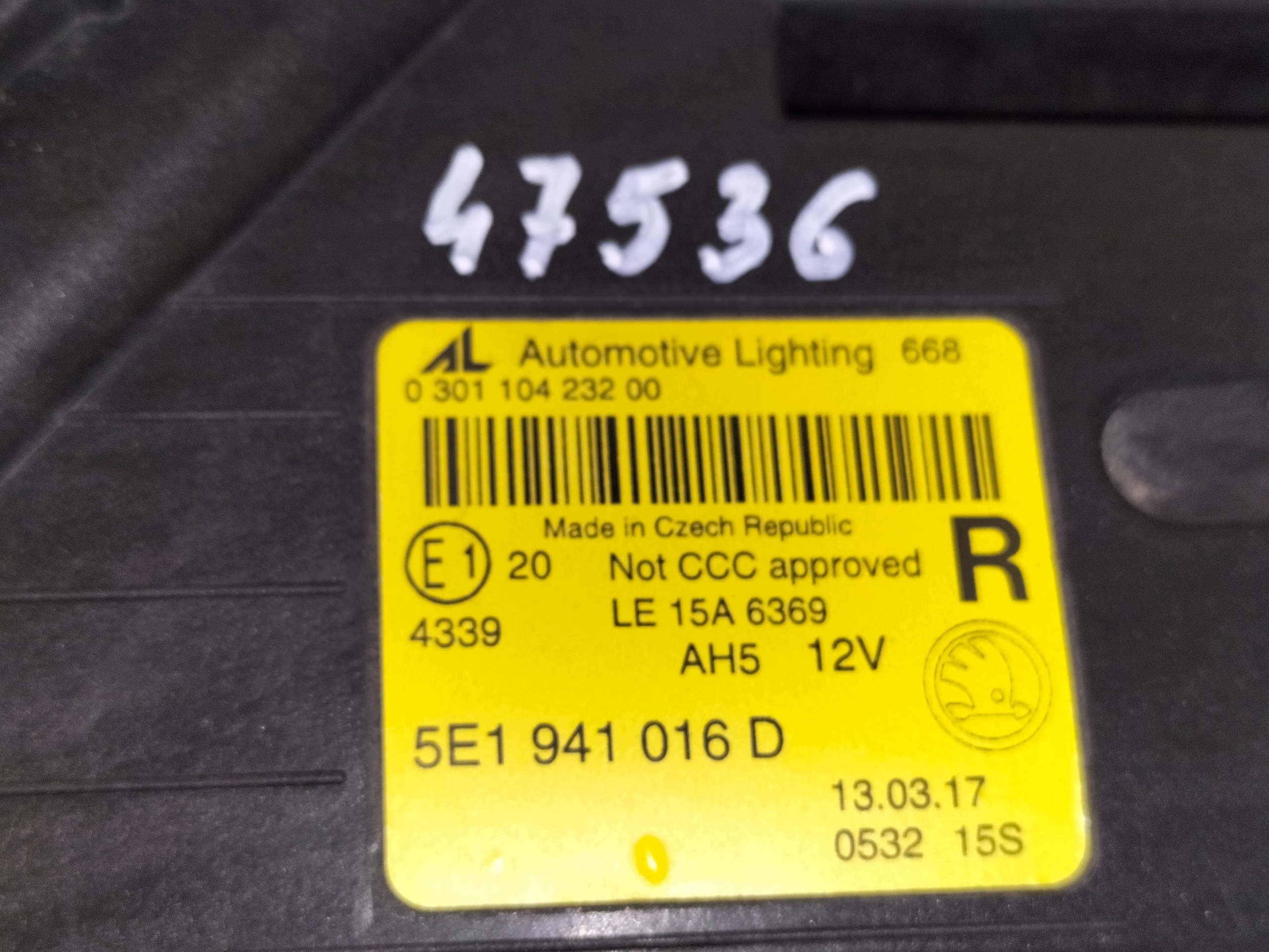 light front reflektor right SKODA OCTAVIA 3 III LIFT 17-20 FULL LED