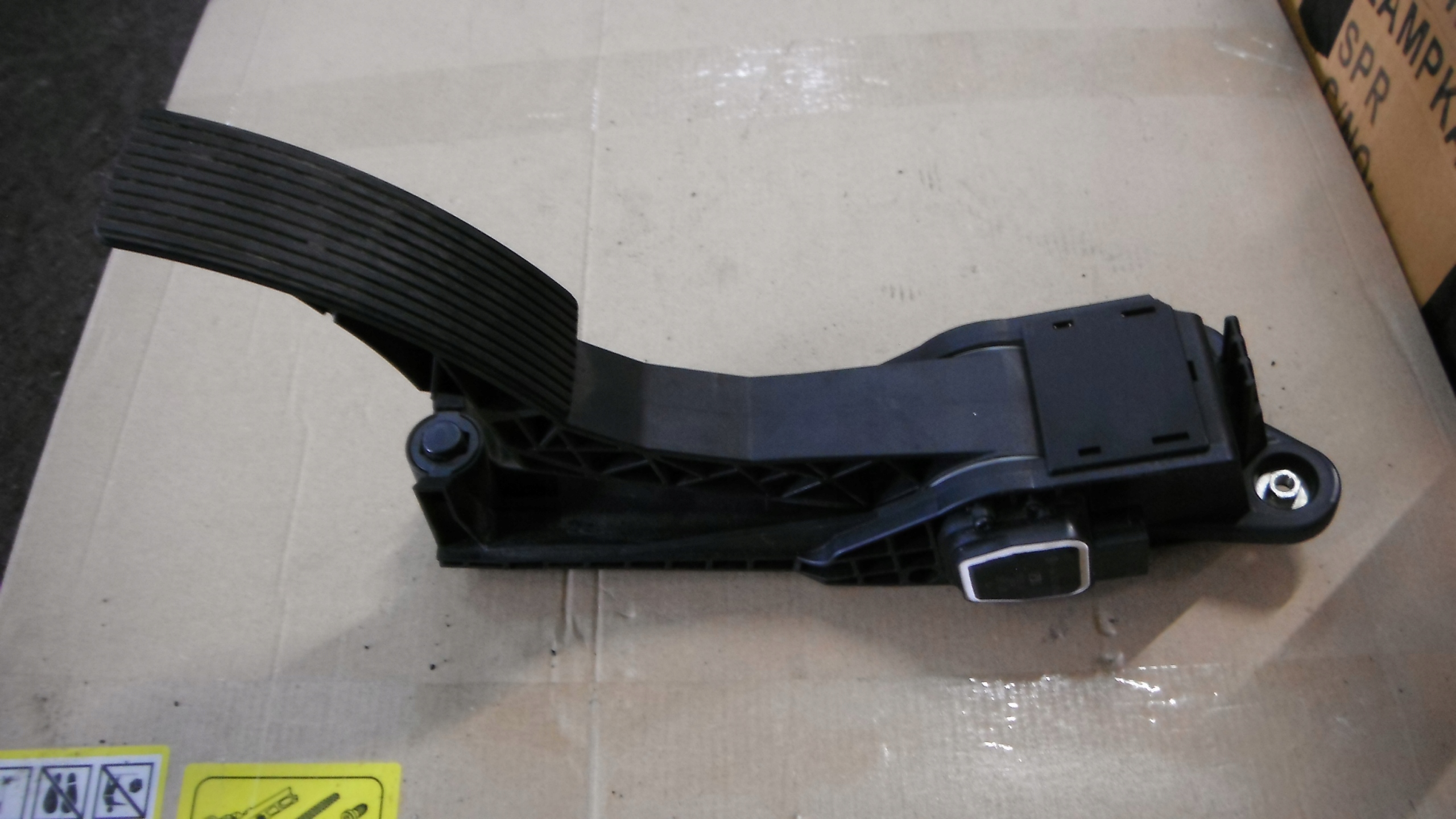 MERCEDES R W251 ML W164 GL X164 POTENCJOMETR GAZU