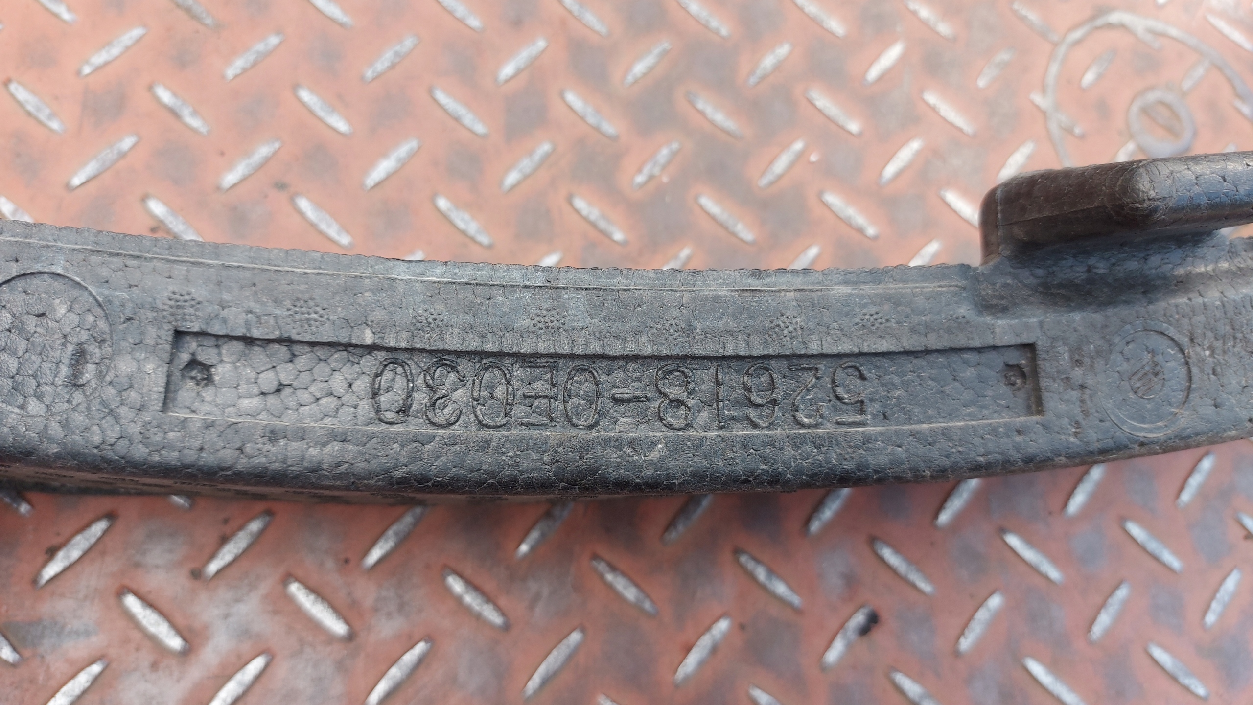 ABSORBER polystirene of a bumper front front TOYOTA HIGHLANDER IV 20