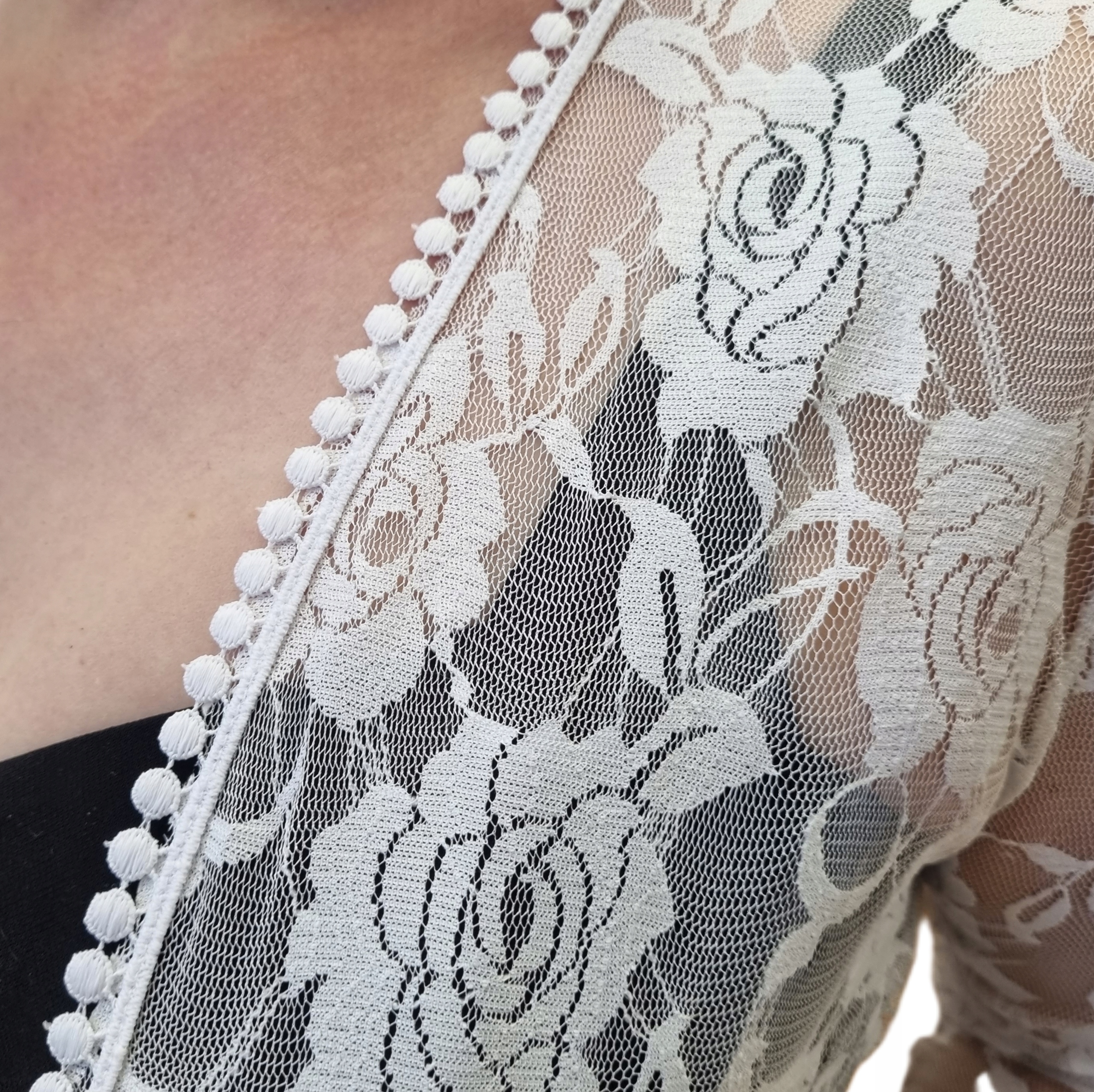 PÓŁOKRĄGŁE BOLERKO NARZUTKA KORONKA WESELE 42/44 Rozmiar XL/XXL