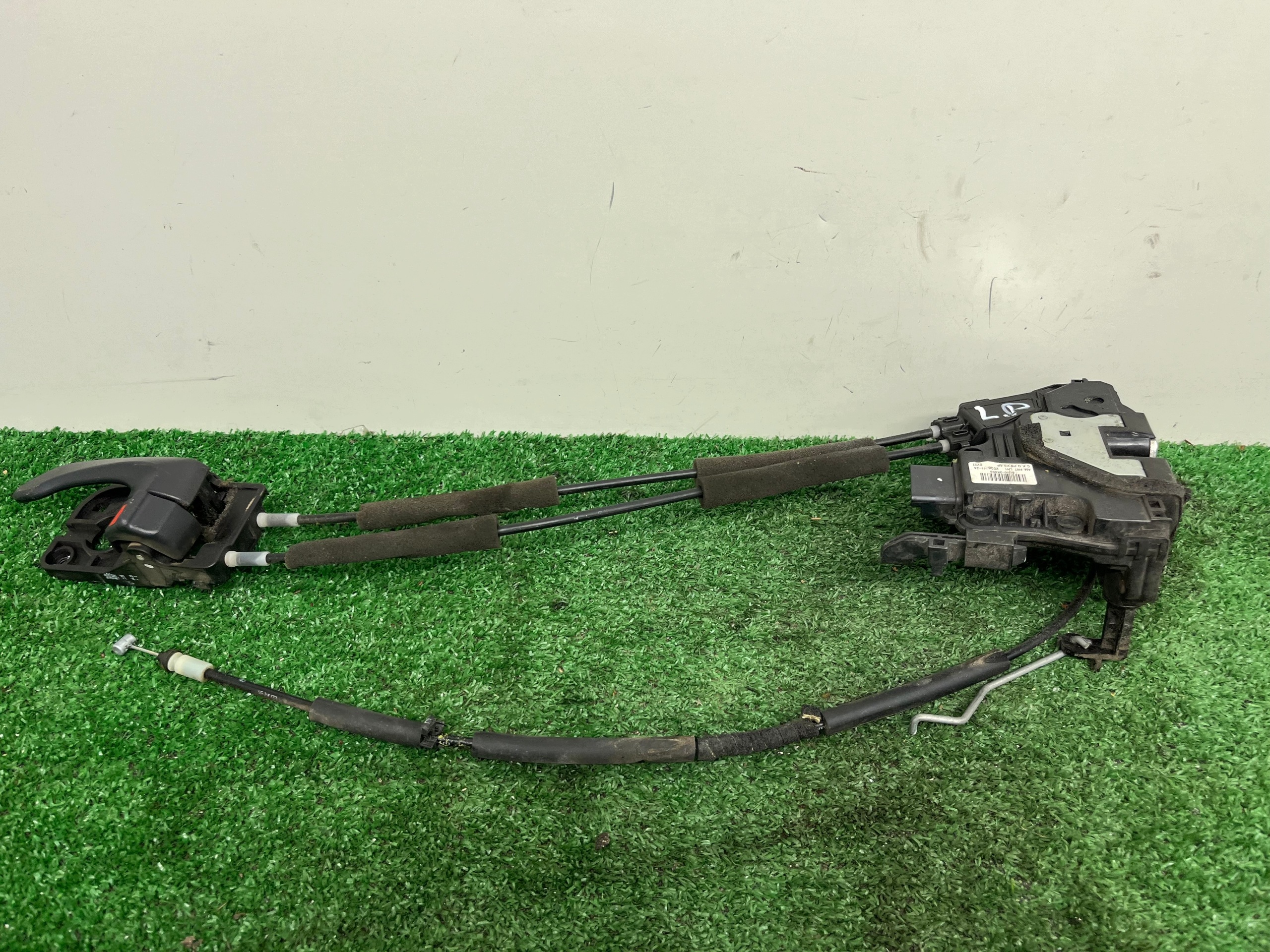 lock door left front KIA SOUL 81310-2K000