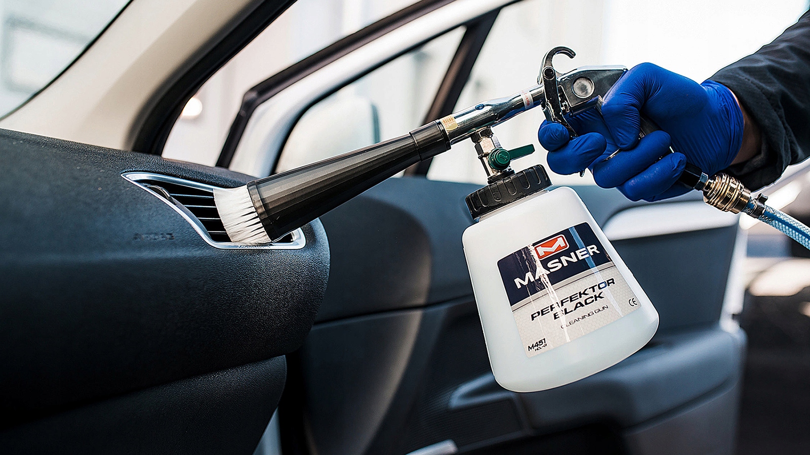 K2 MASNER PERFEKTOR BLACK PISTOLET DO CZYSZCZENIA Weight with packaging 1 kg