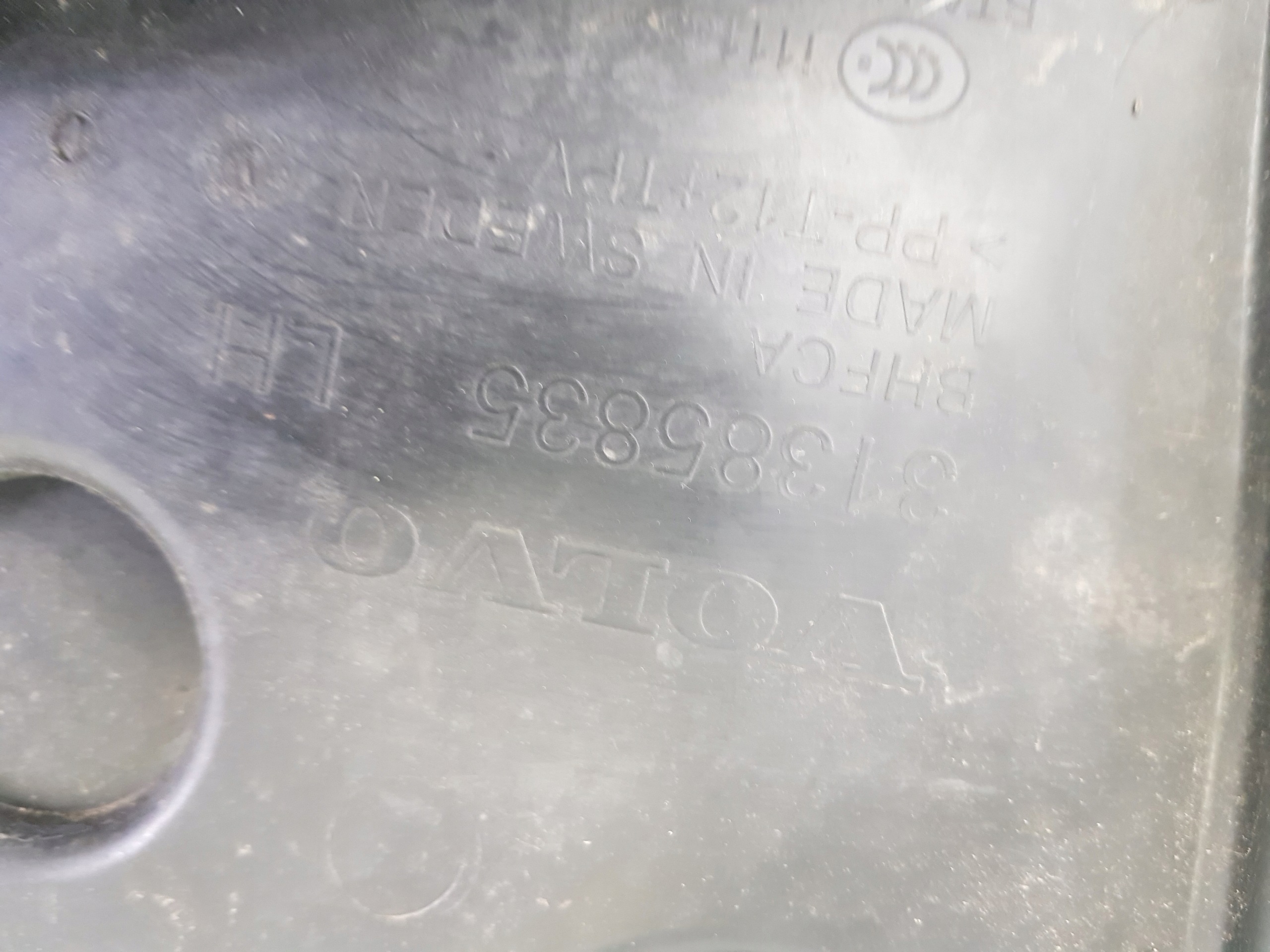 torpedo VOLVO XC90 II 2019 31385835