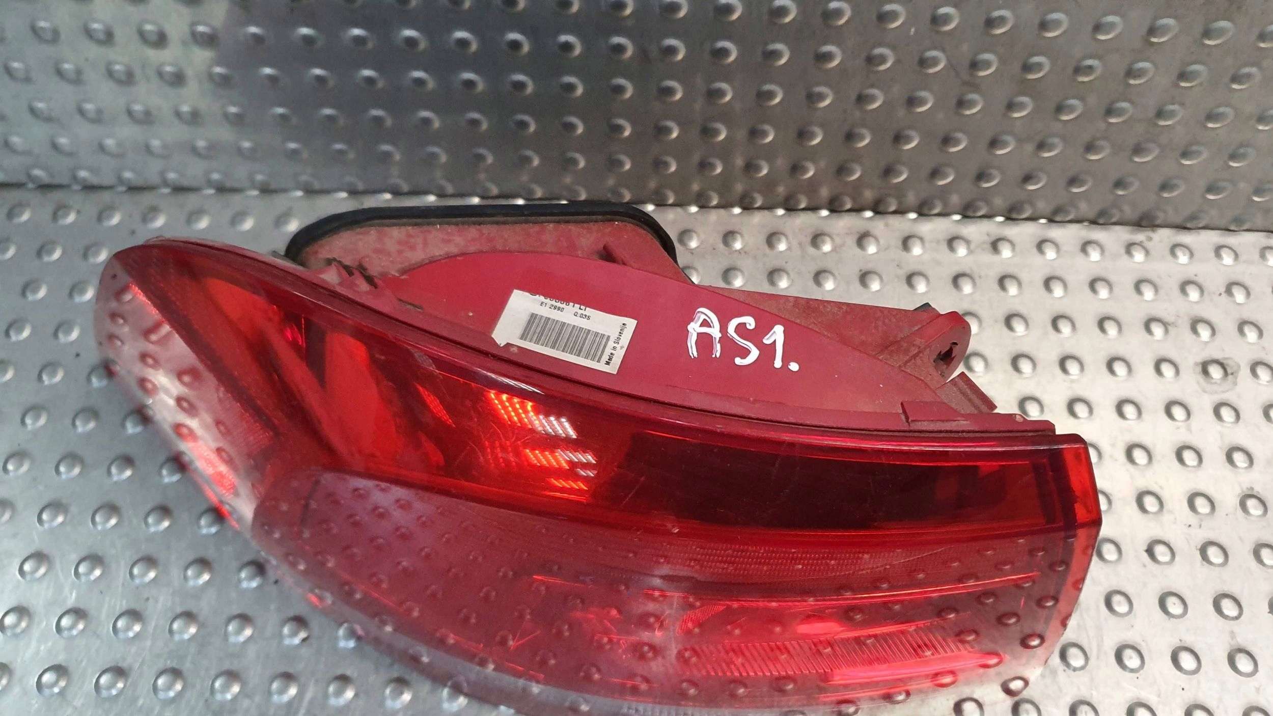 light rear part left VW PASSAT B7 KOMBI 10
