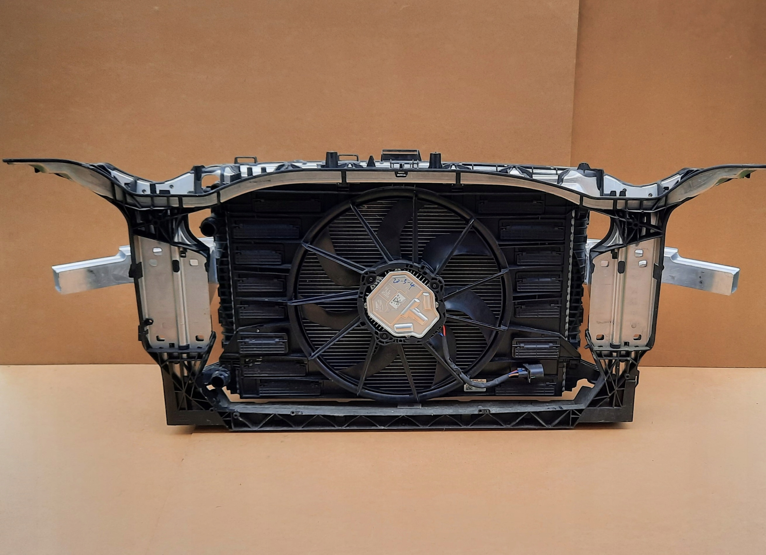 KOMPLET CHŁODNIC WENTYLATORY PAS PRZEDNI AUDI A6 C8 4K 2.0 TDi